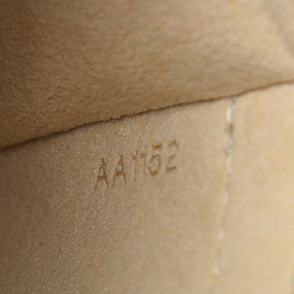 Louis Vuitton Monogram Pochette Milla MM 7 of 9