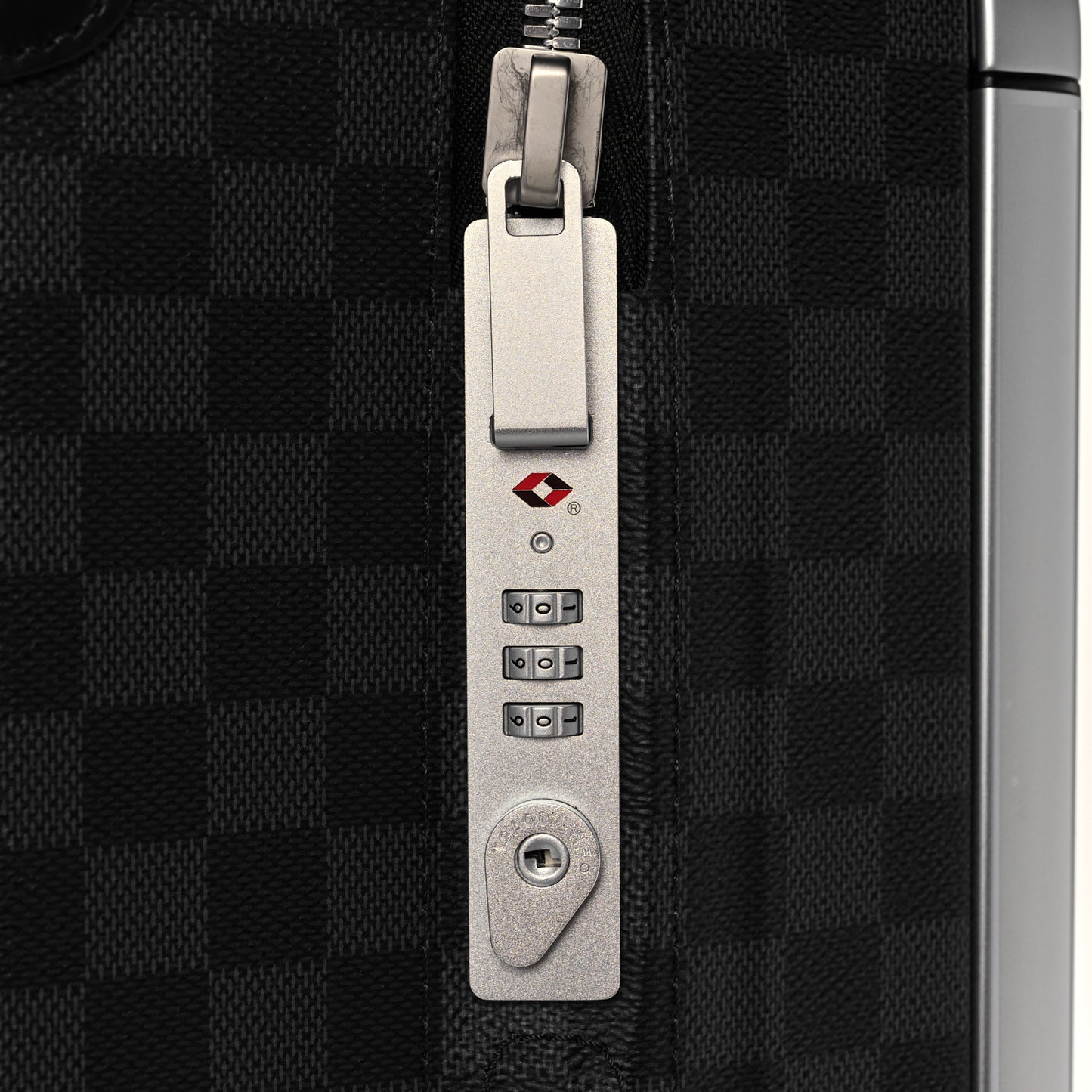 Damier Graphite Horizon 50