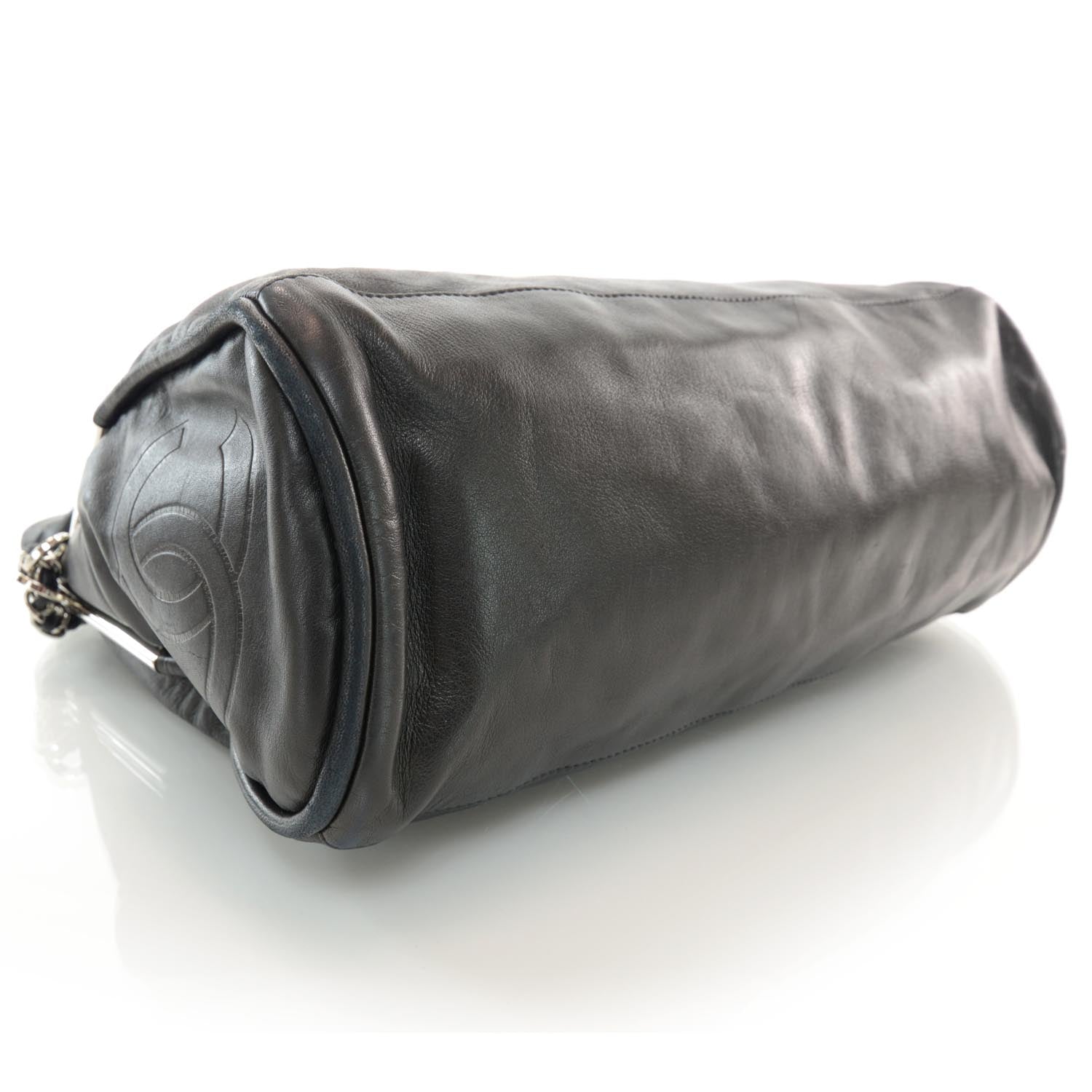 Chanel Lambskin Large Ultimate Soft Tote Black 4 of 9