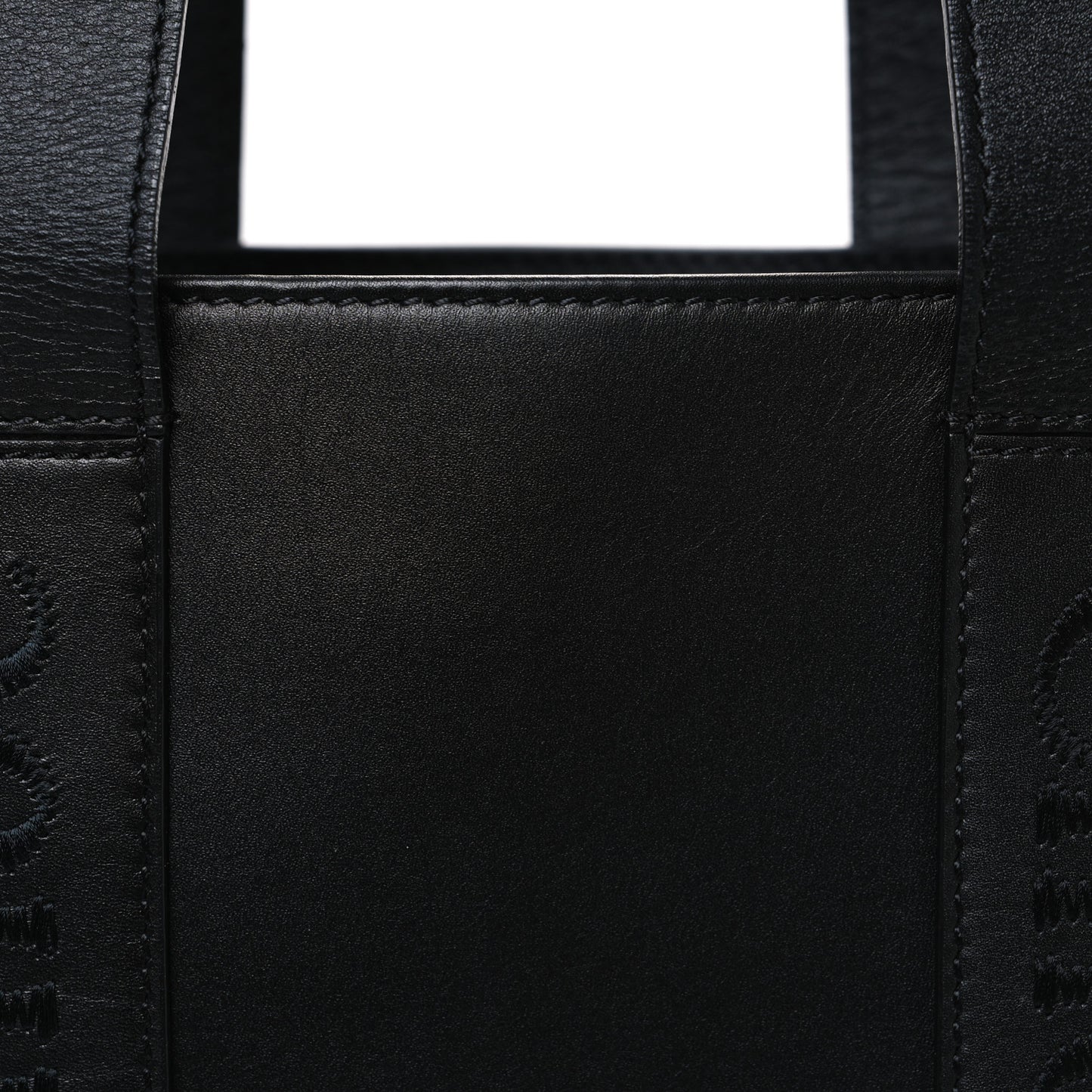 Calfskin Medium Woody Tote Black