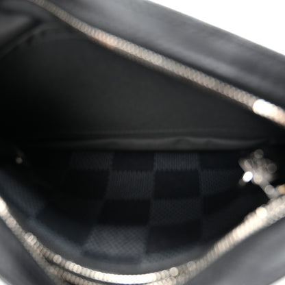 Louis Vuitton Damier Graphite 3D Trio Messenger 5 of 9