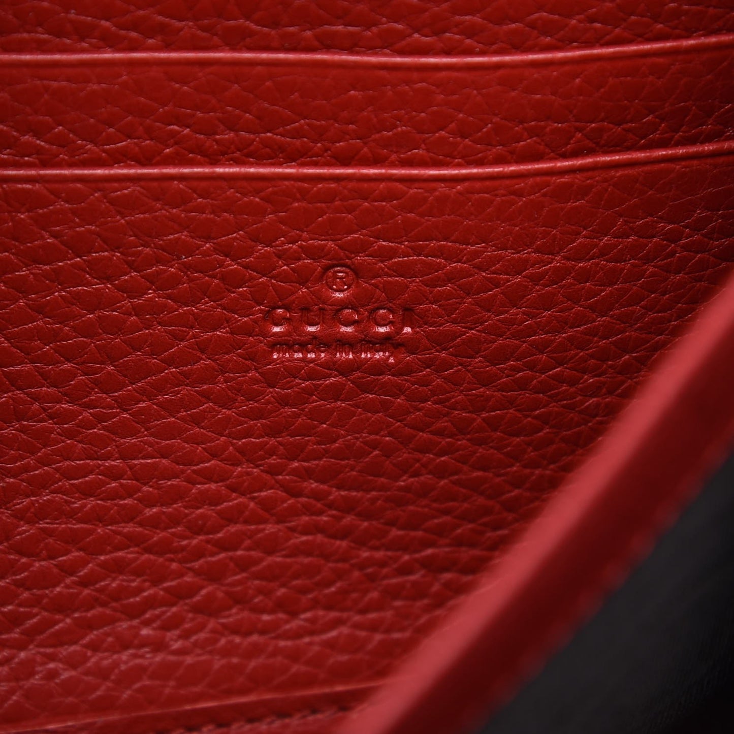 Calfskin GG Marmont Chain Wallet Vulcanic Red