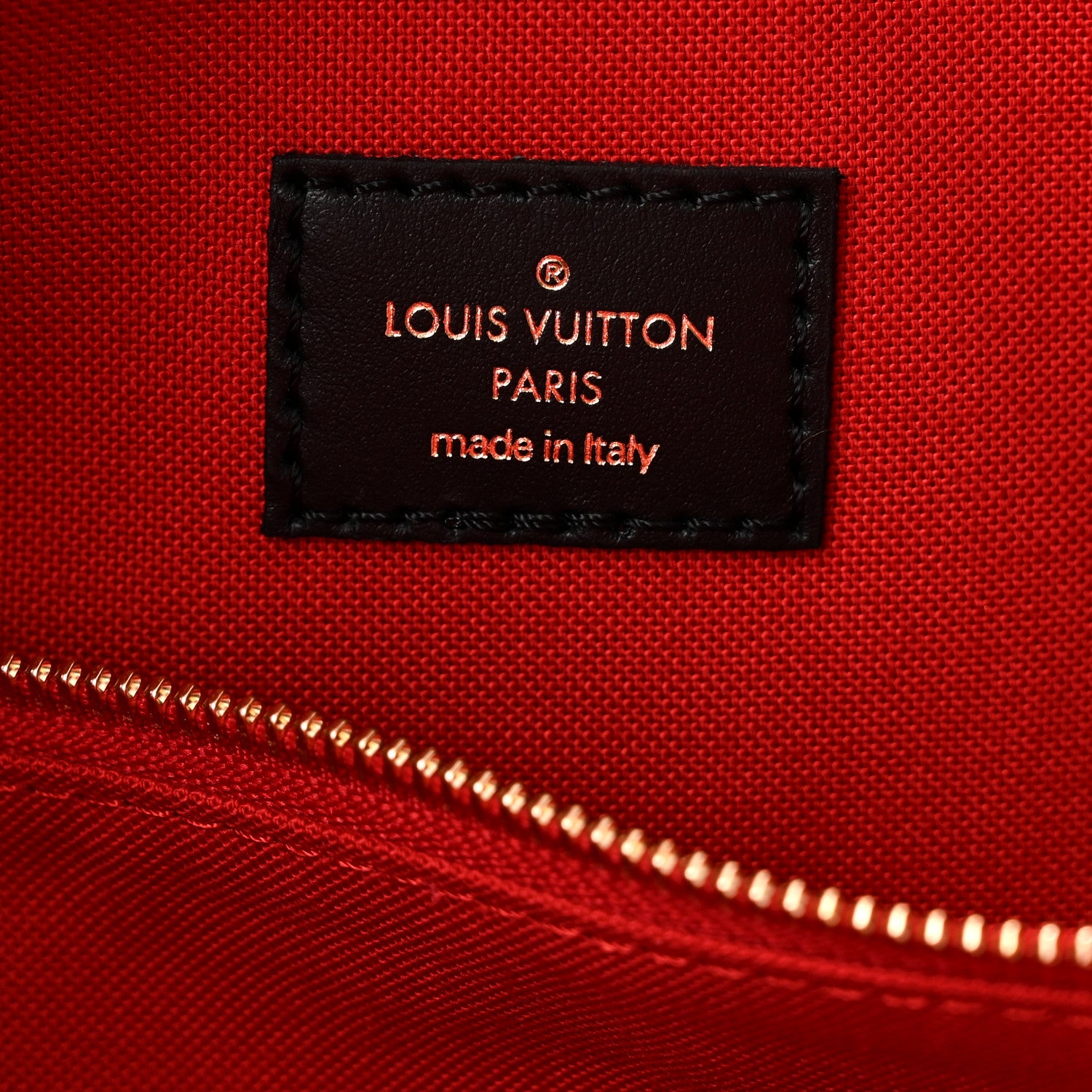 Louis Vuitton Reverse Monogram Giant Onthego Voyage 6 of 9