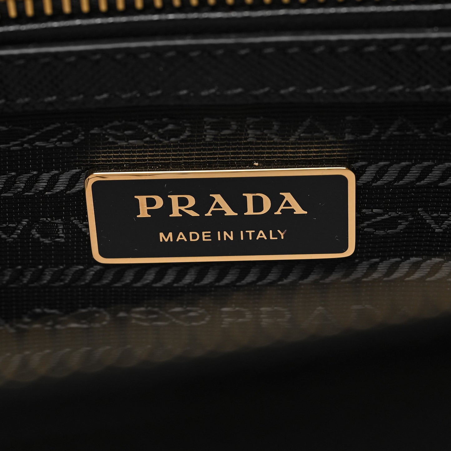 Saffiano Small Galleria Double Zip Tote Black