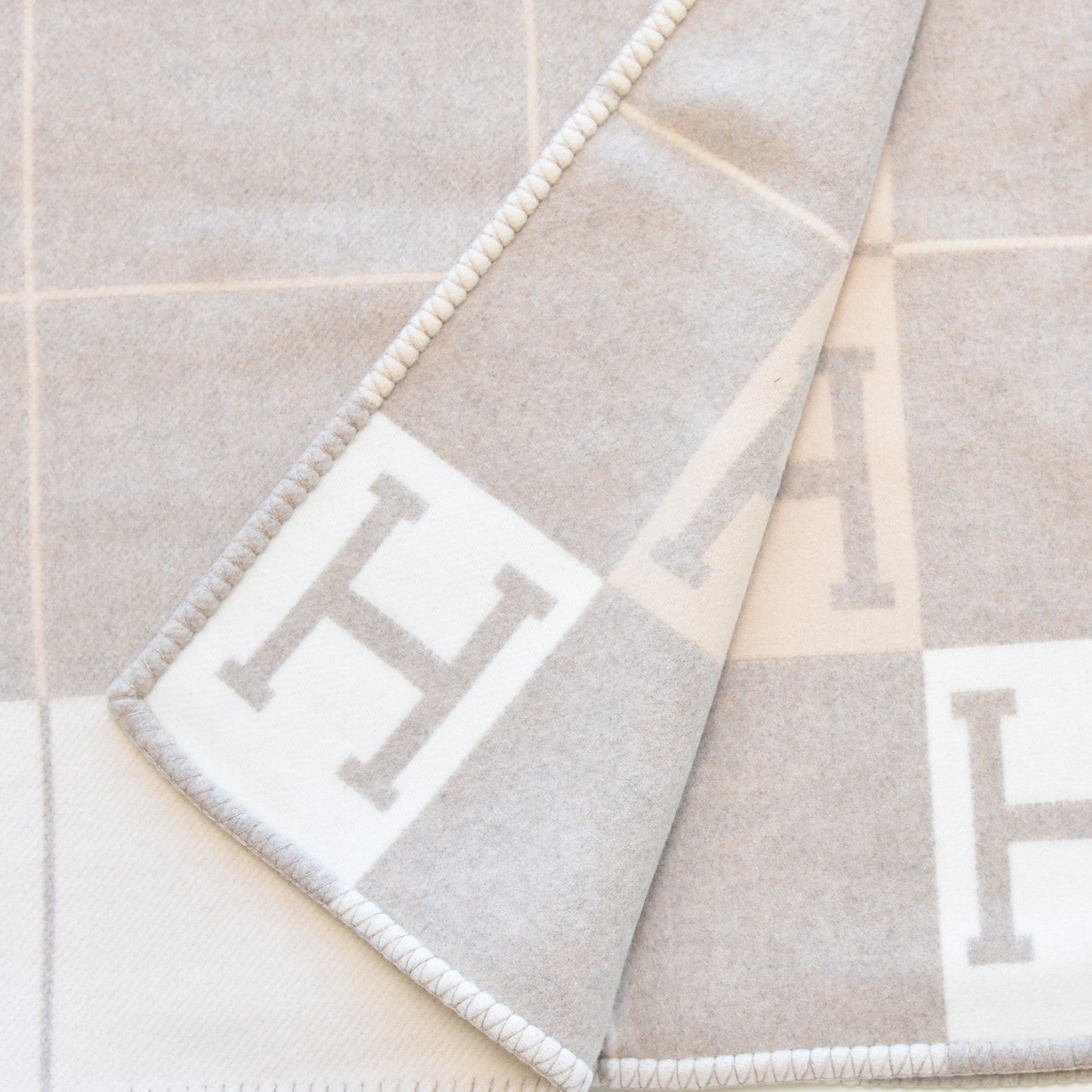 Hermes Wool Cashmere Avalon III Blanket Coco Camomille 2 of 4