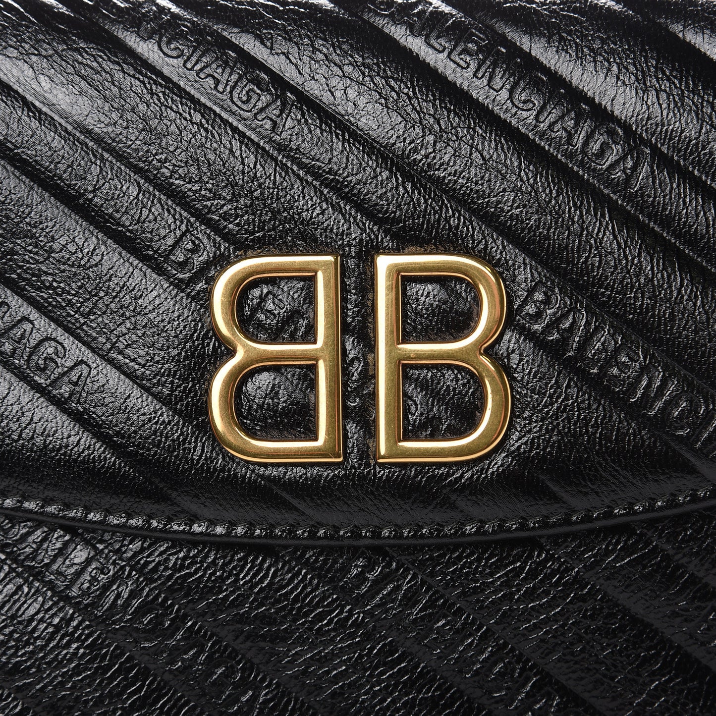Shiny Goatskin Logo Embossed BB Wallet On Chain Black