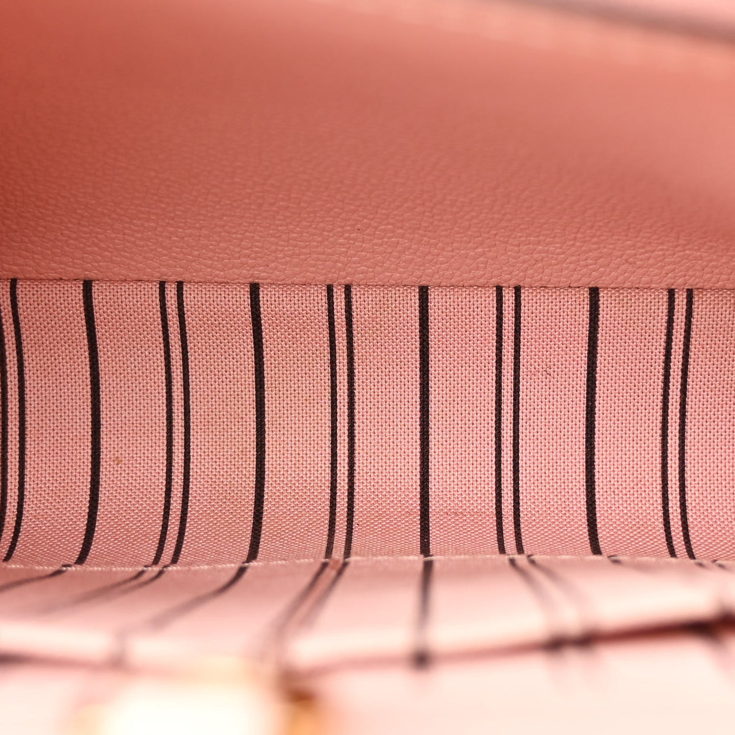 Empreinte Montaigne BB Rose Poudre