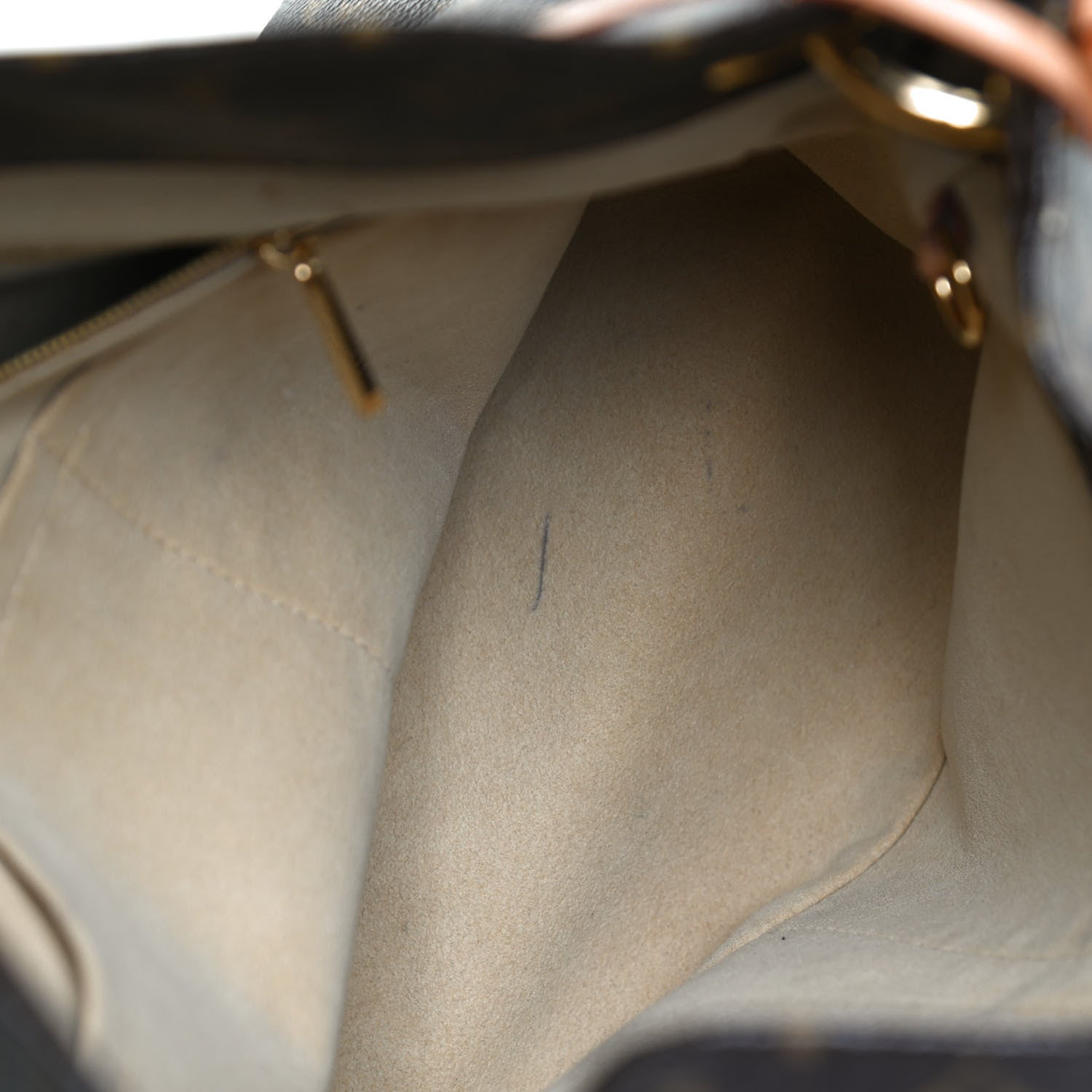 Louis Vuitton Monogram Artsy MM 12 of 13