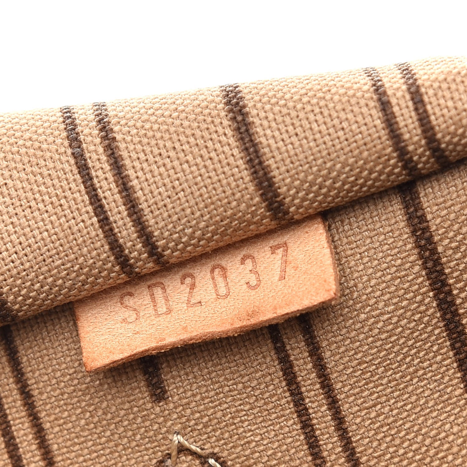 Louis Vuitton Monogram Neverfull MM 7 of 15