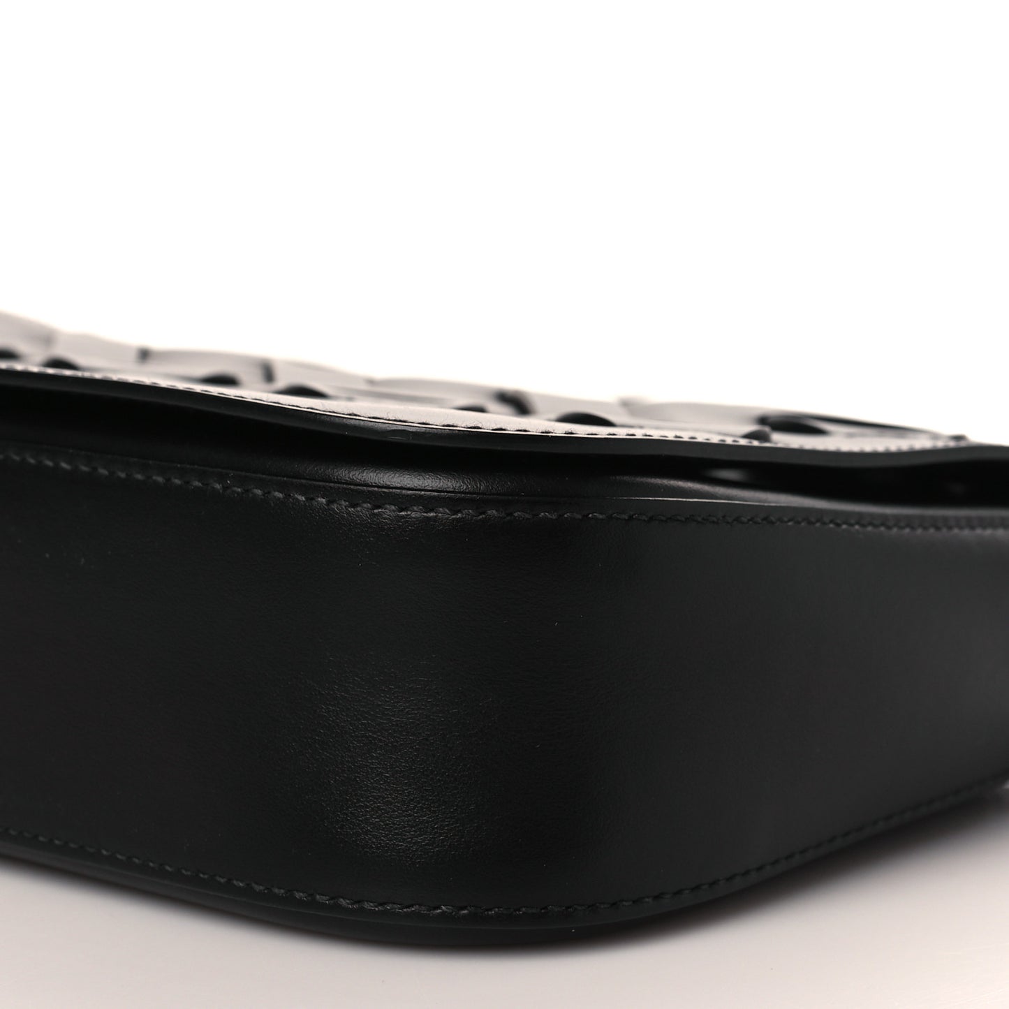 Vitello Intreccio Tress Shoulder Bag Black