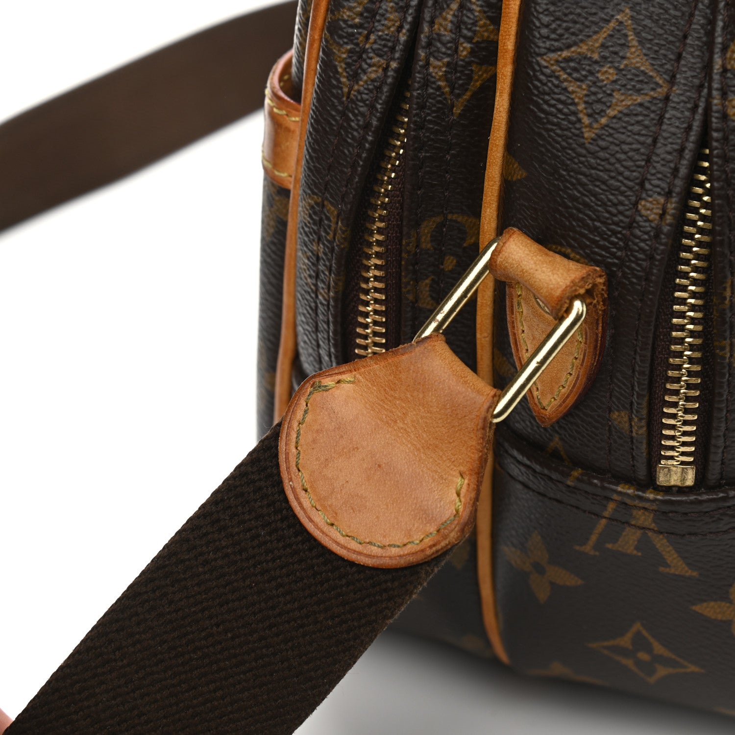 Louis Vuitton Monogram Reporter PM 14 of 17