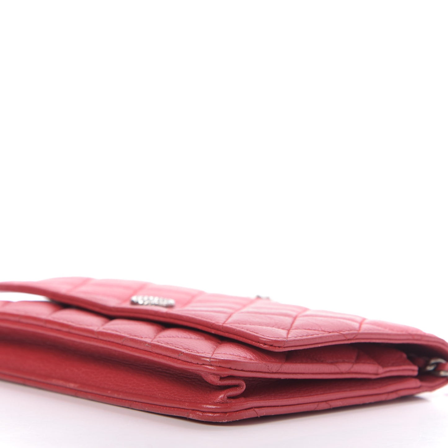 Calfskin Diamond Stitch Wallet On Chain WOC Red