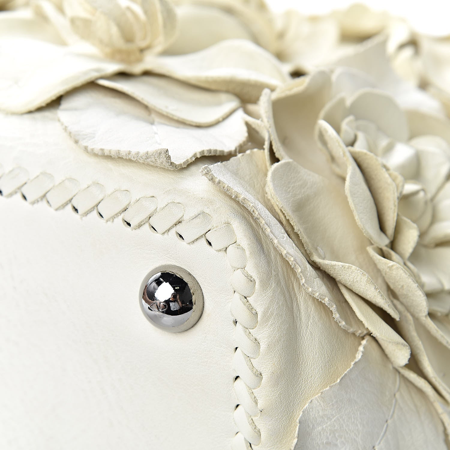 Valentino Garavani Nappa Floral Tote White 10 of 24