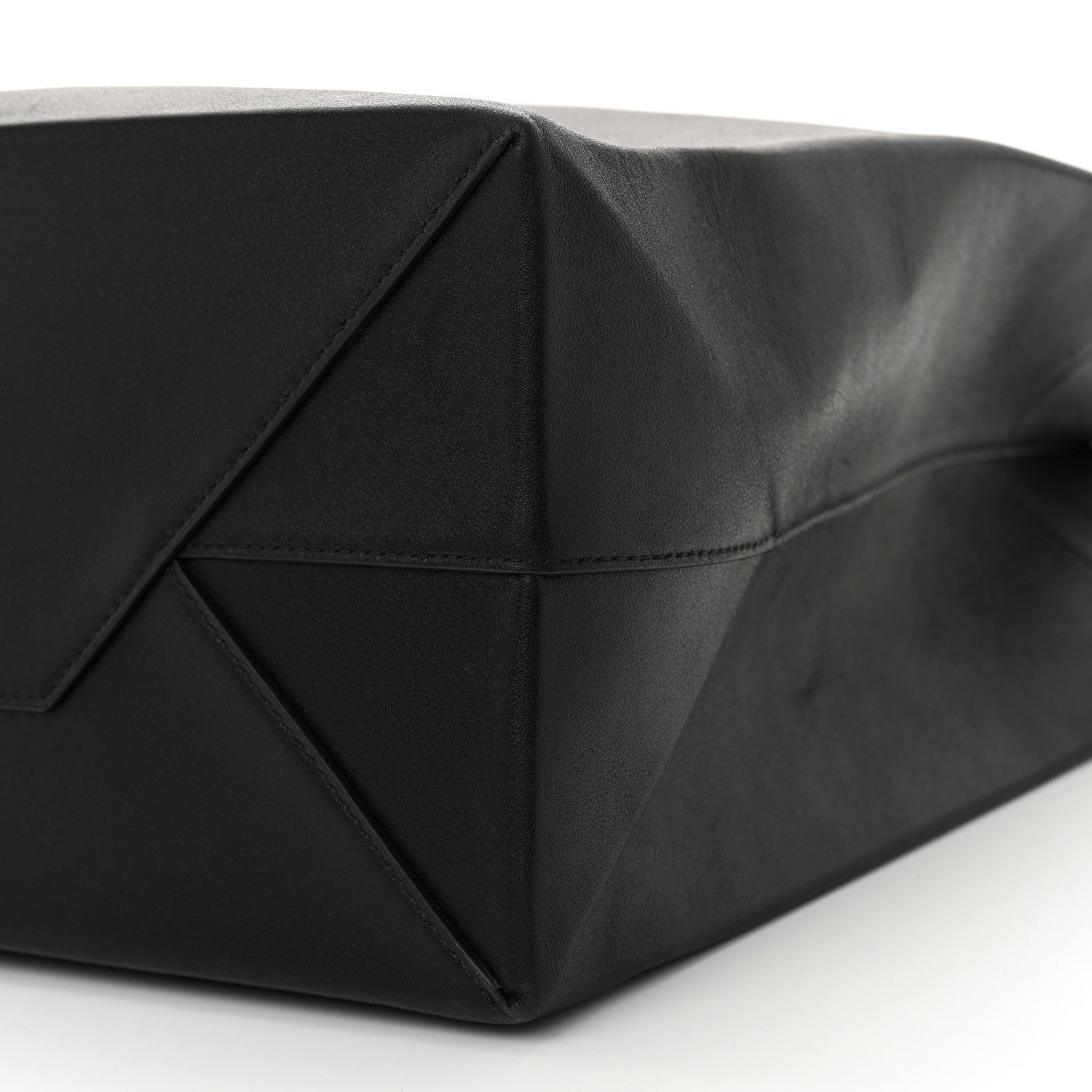 Balenciaga Soft Smooth Calfskin Large Duty Free Tote Black 10 of 13