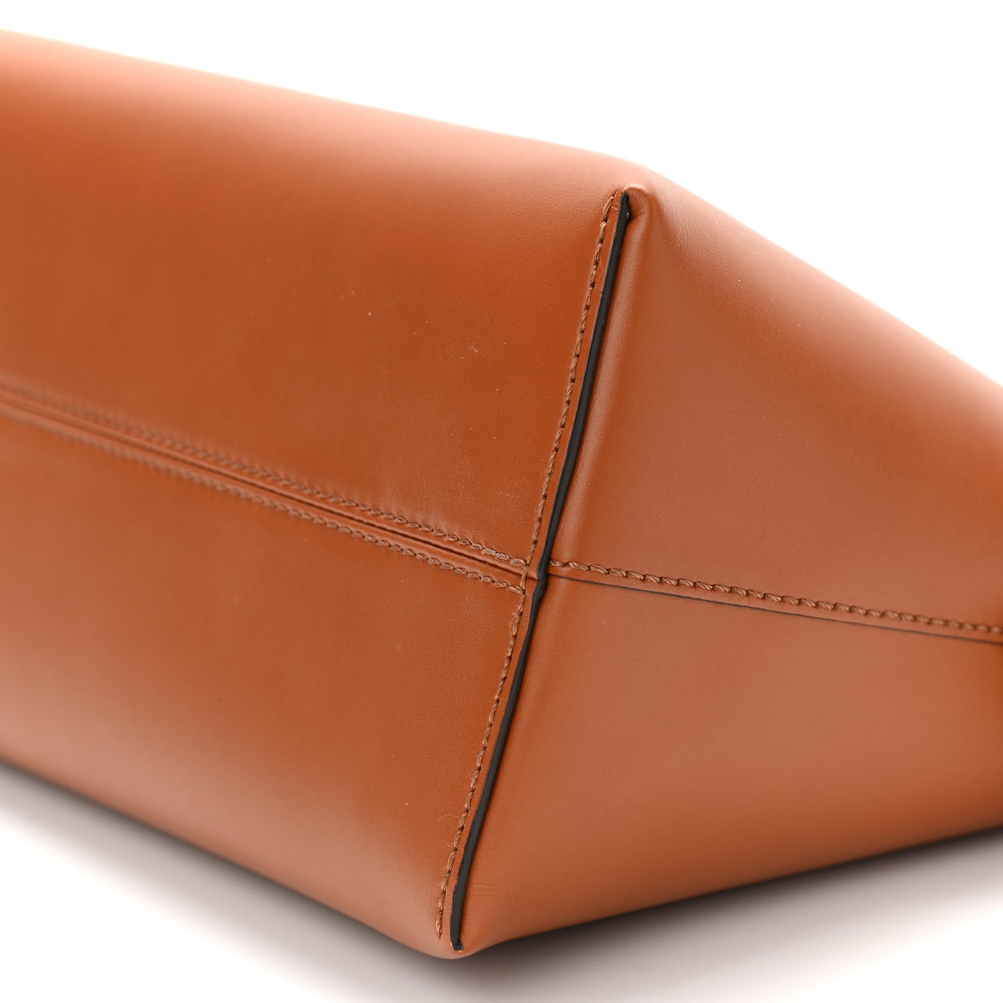 Vitello King Logo Embossed Medium By The Way Boston Bag Cuoio