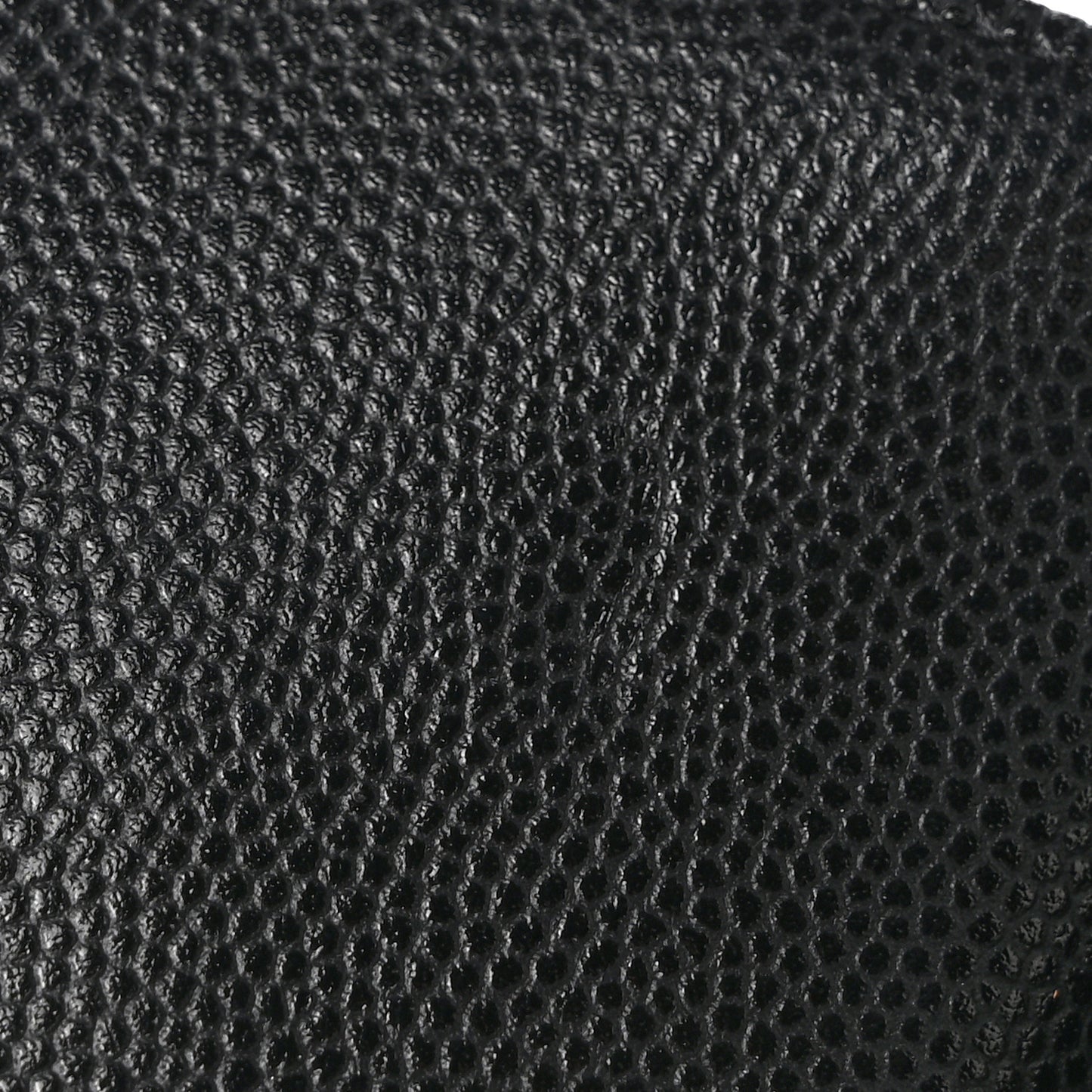 Caviar Quilted Chain CC Quilted Compact Flap Card Holder Black
