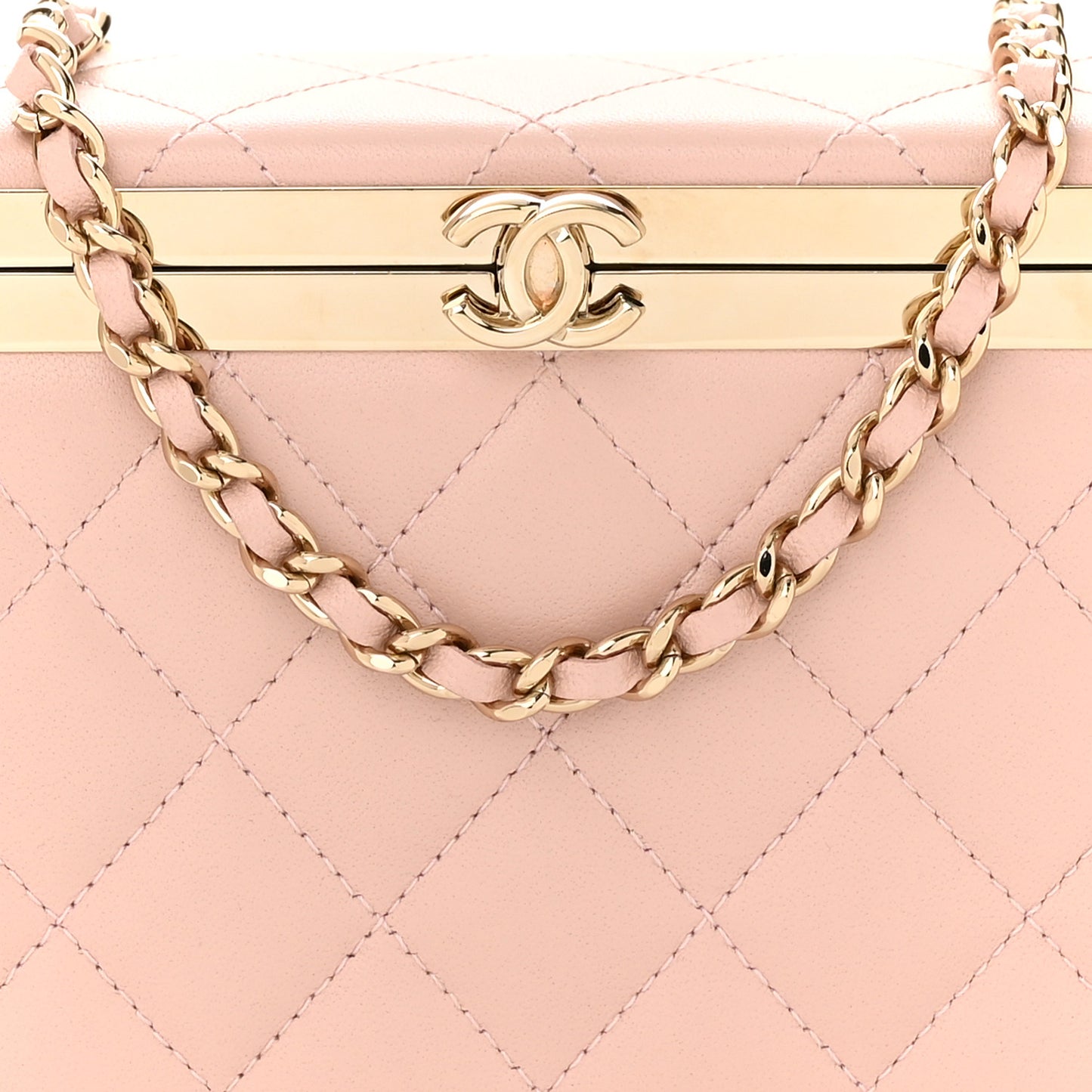 Lambskin Quilted CC Vanity With Chain Light Pink
