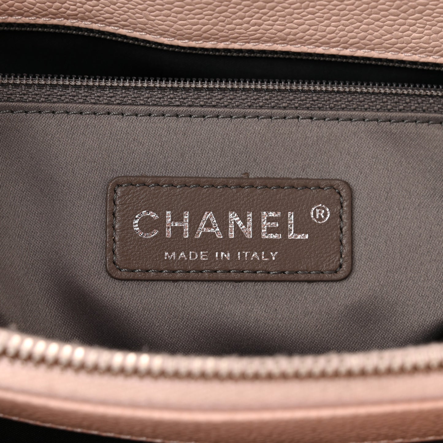 Caviar Quilted Grand Shopping Tote GST Light Pink