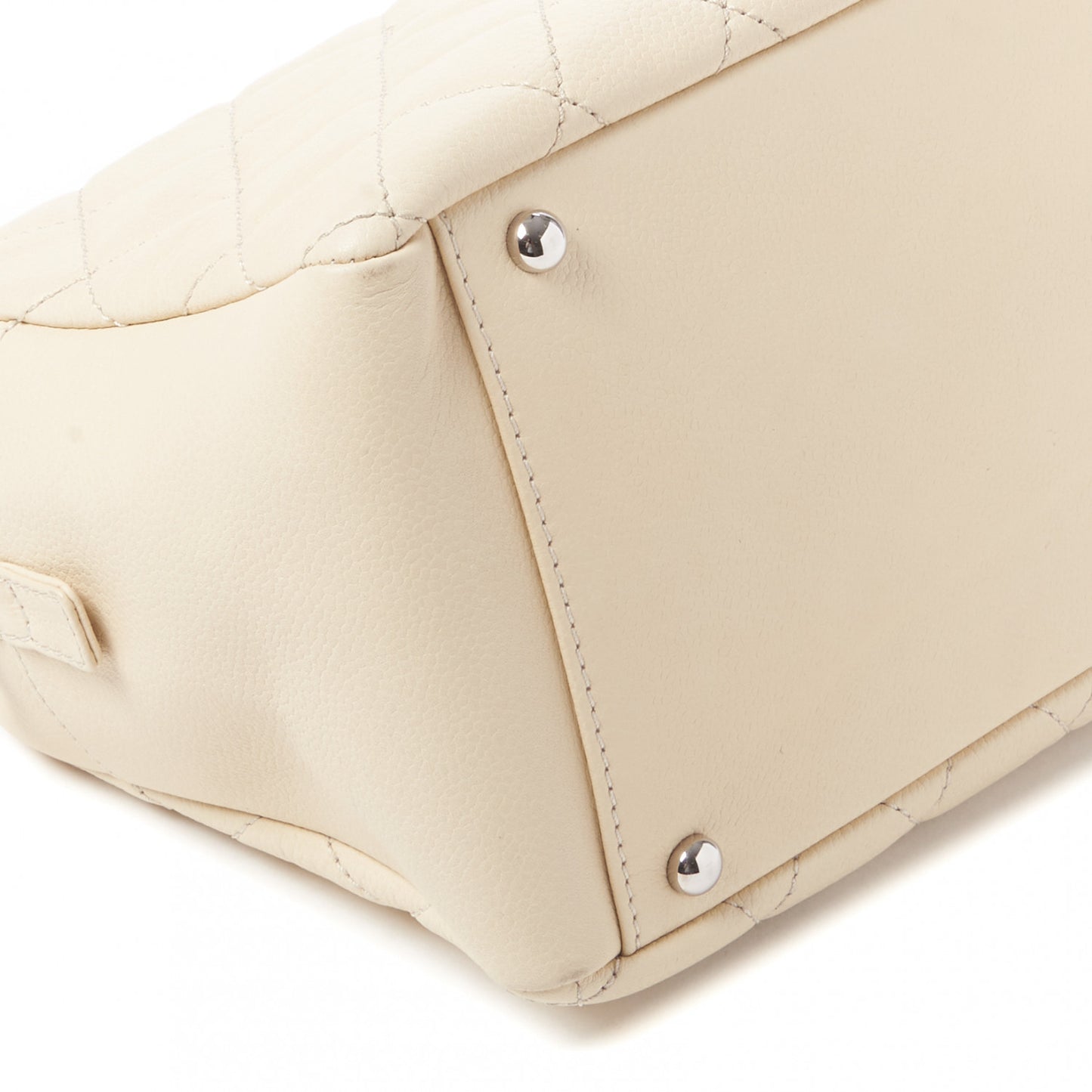 Caviar Quilted Petit Timeless Tote PTT Beige Clair