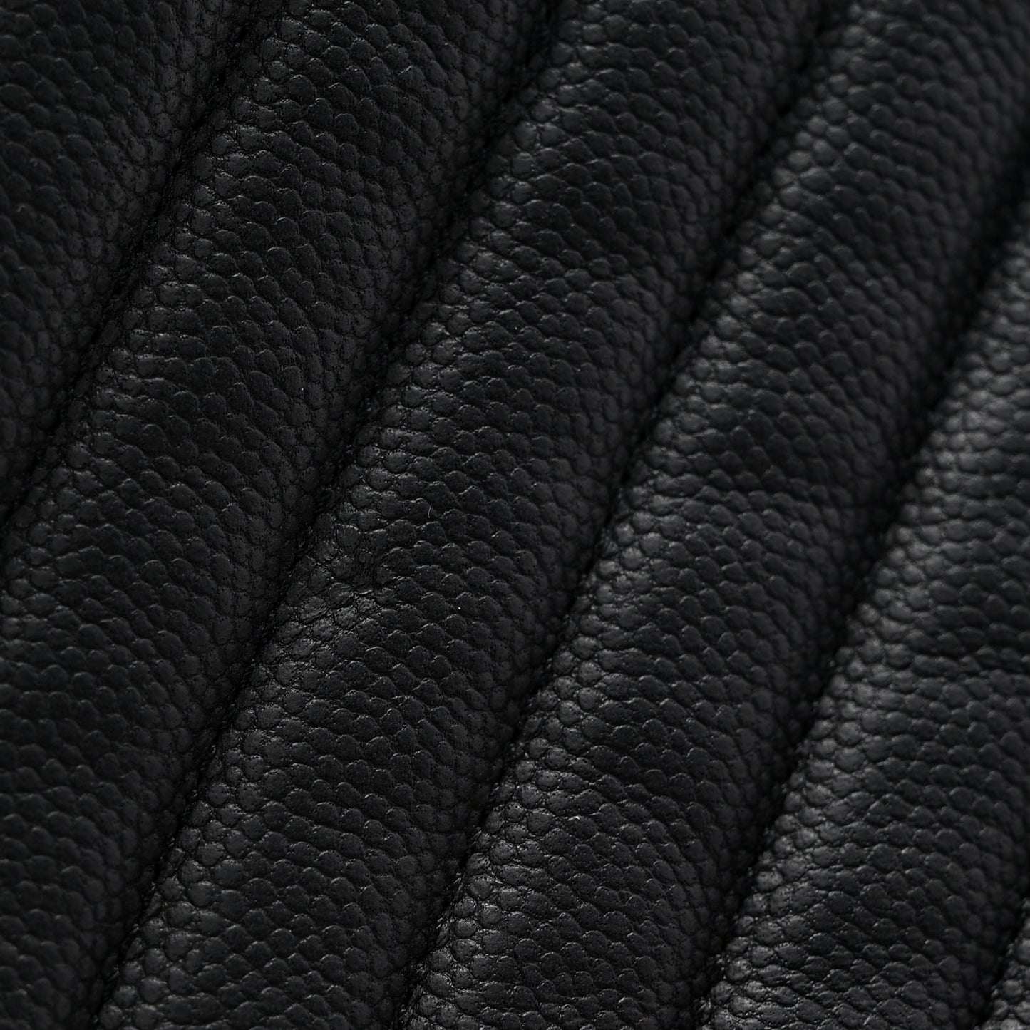 Caviar Chevron Quilted Large Cosmetic Case Black