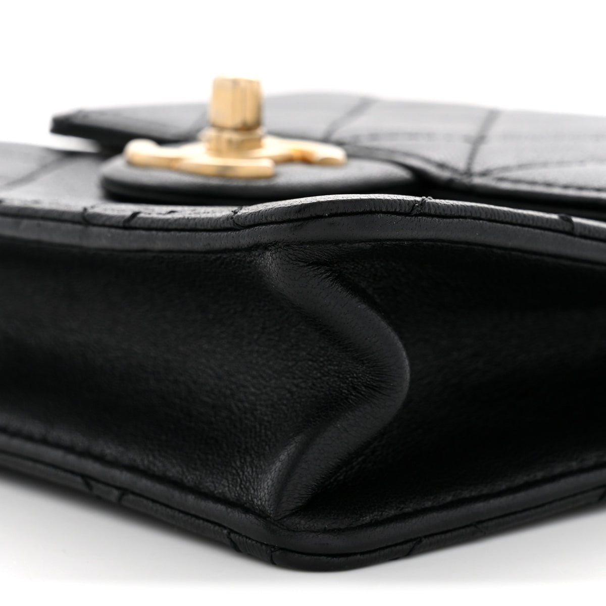 Goatskin Quilted Chic Pearls Flap Black