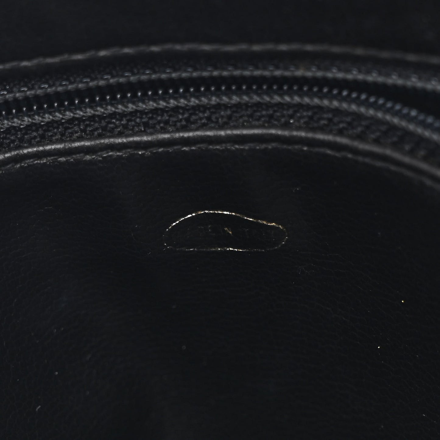 Caviar Quilted East West CC Flap Black