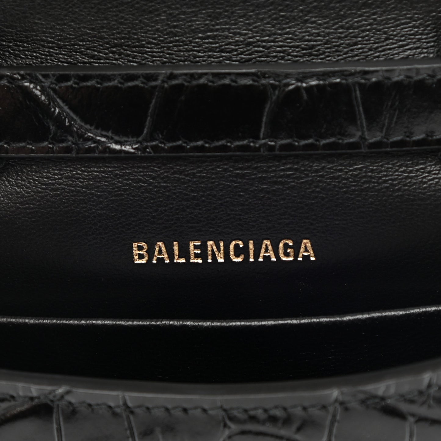 Shiny Calfskin Crocodile Embossed B Phone Holder Black