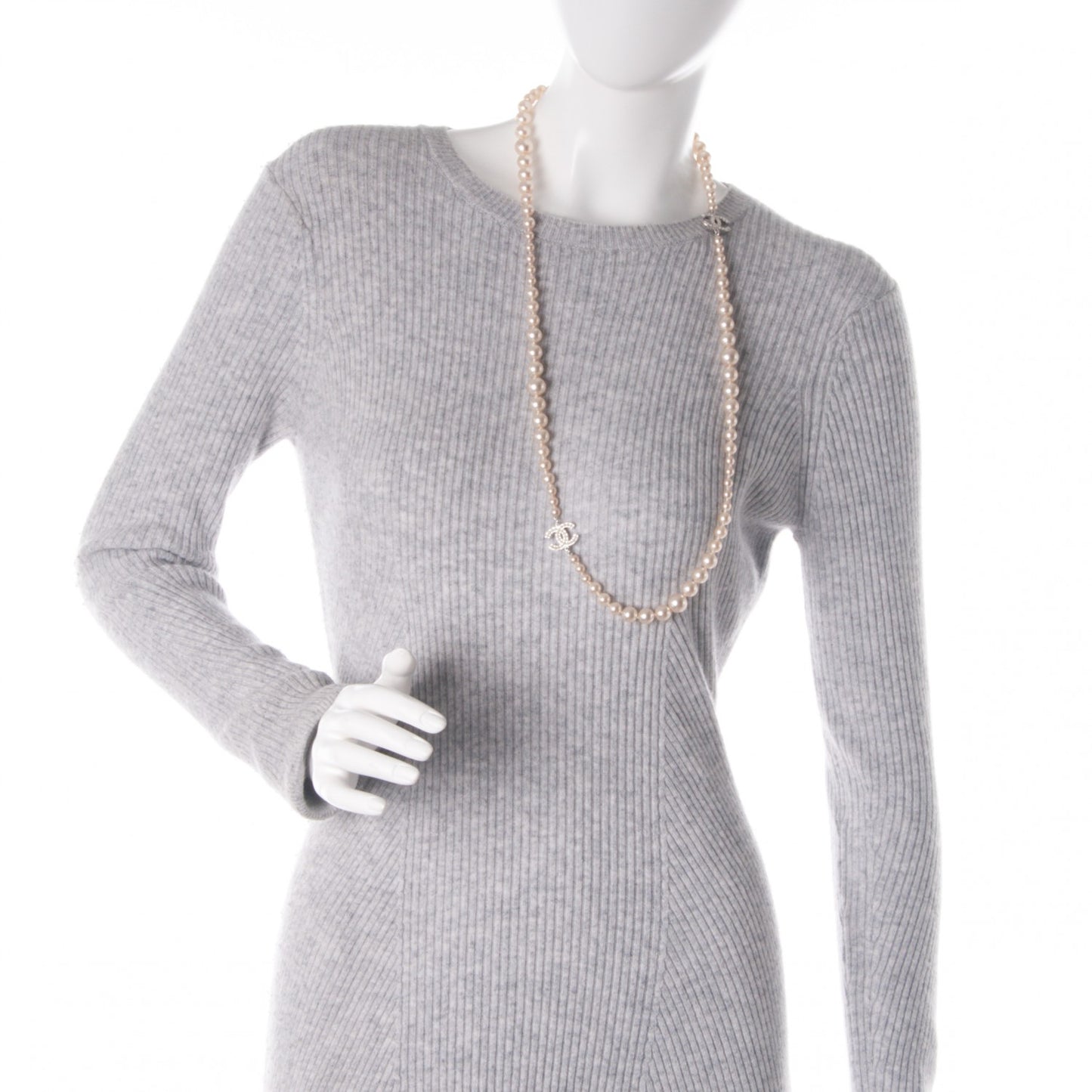Graduated Pearl CC Long Necklace Silver
