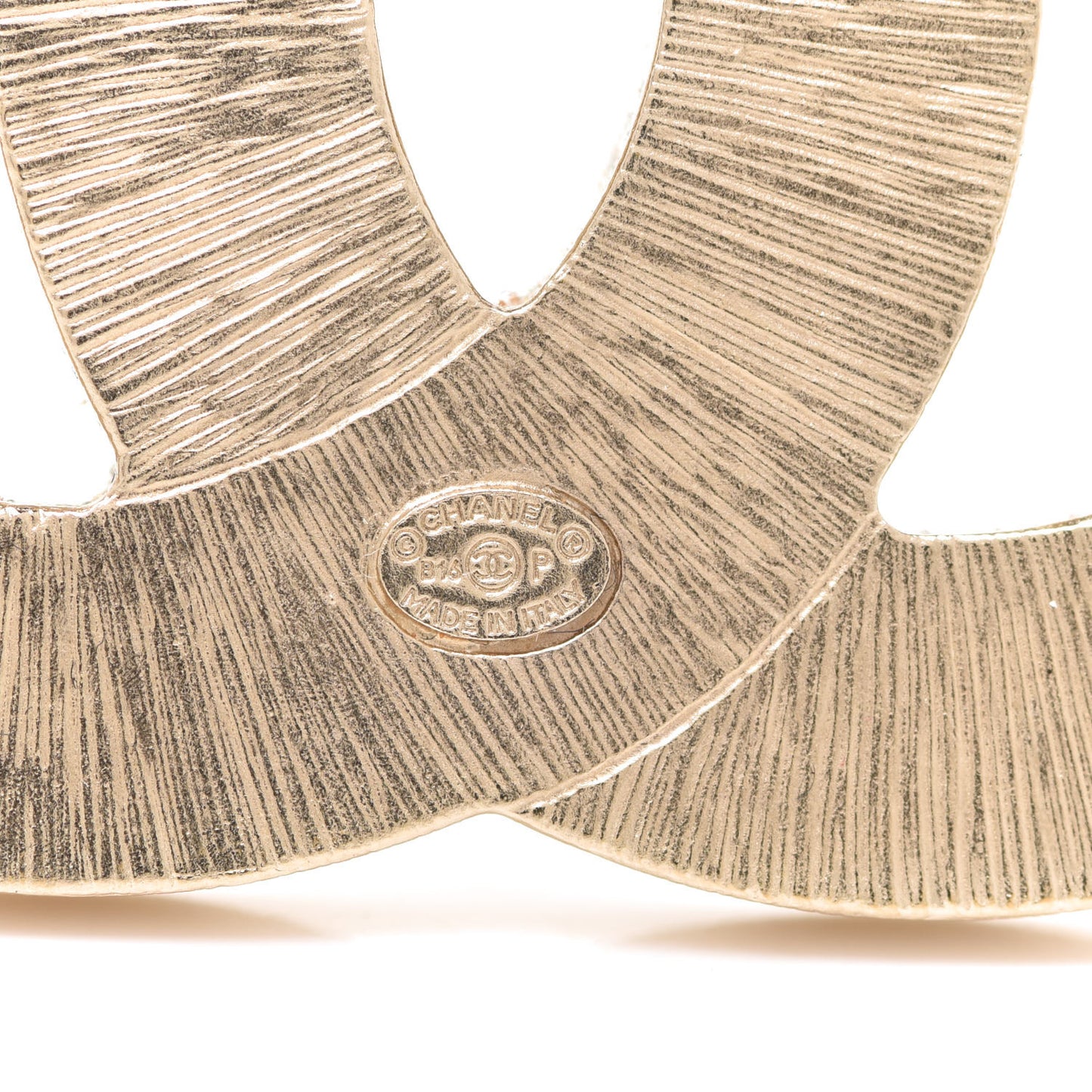 Metal Quilted CC Brooch Silver Gold