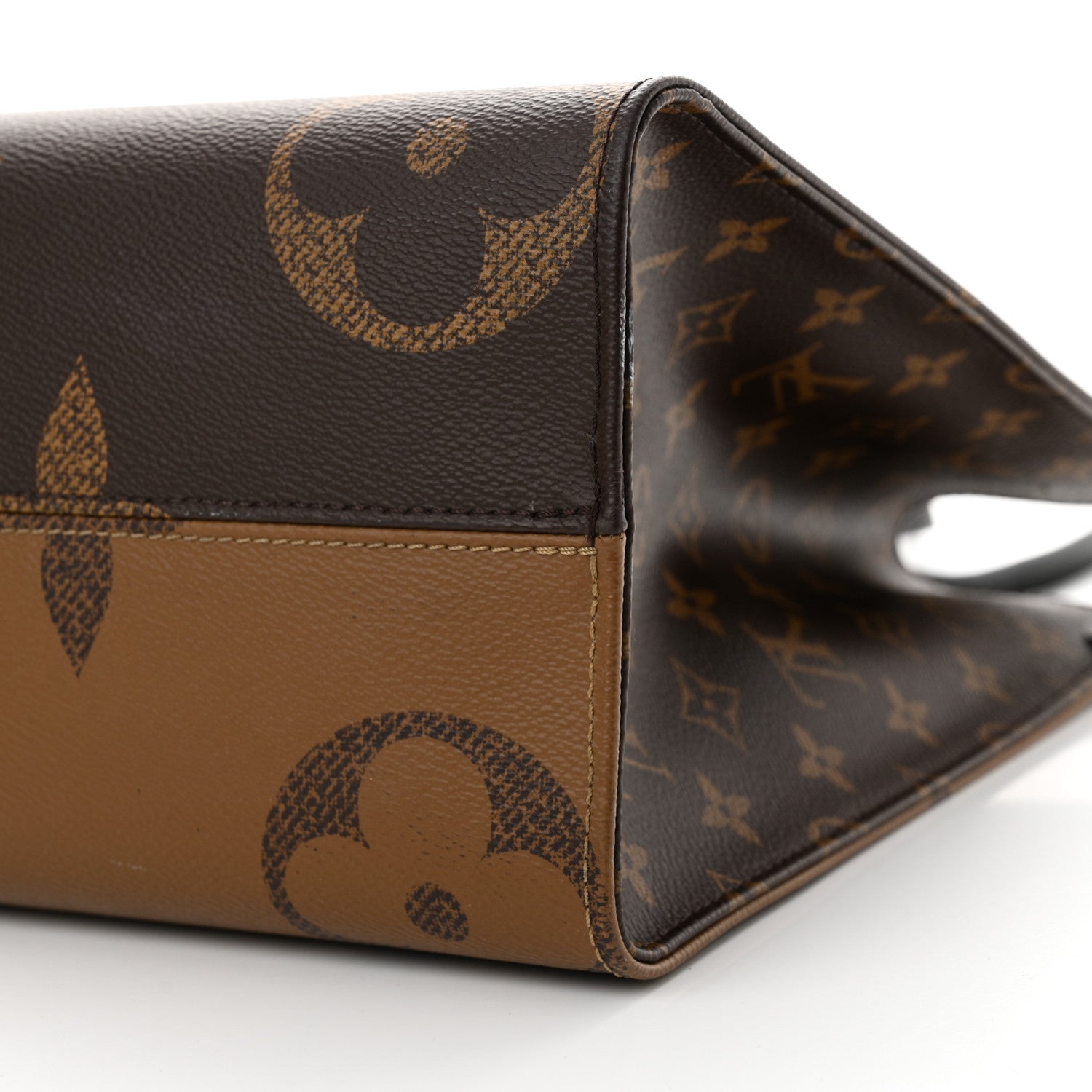 Louis Vuitton Reverse Monogram Giant Onthego MM 10 of 11