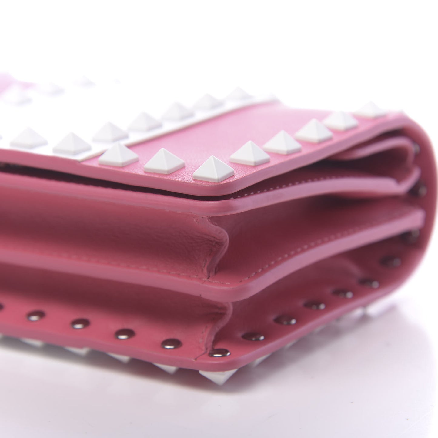 Vitello Colorblock Free Rockstud Wallet on Chain Shadow Pink Optic White