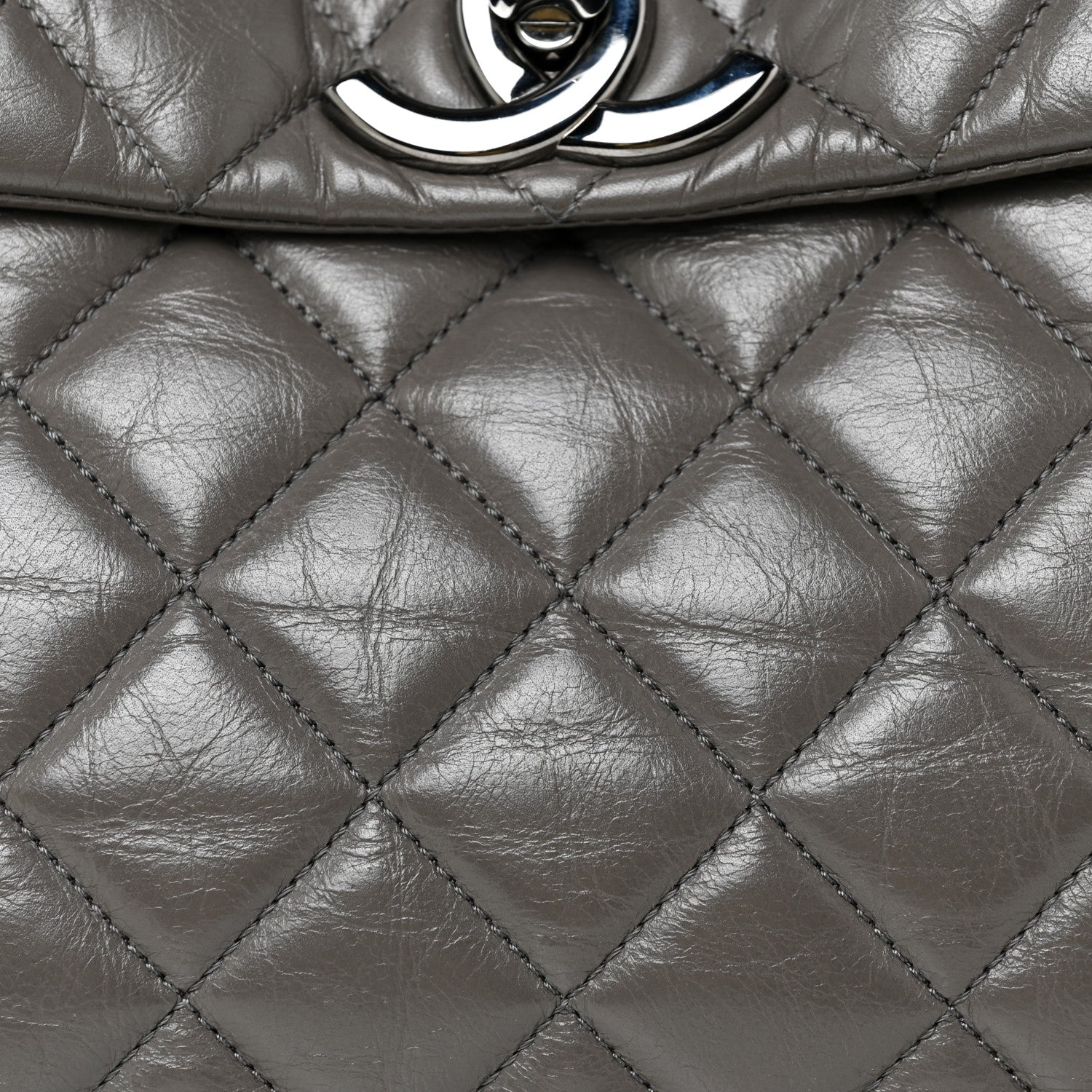 Chanel Aged Calfskin Medium Lady Pearly Flap Grey 23 of 24