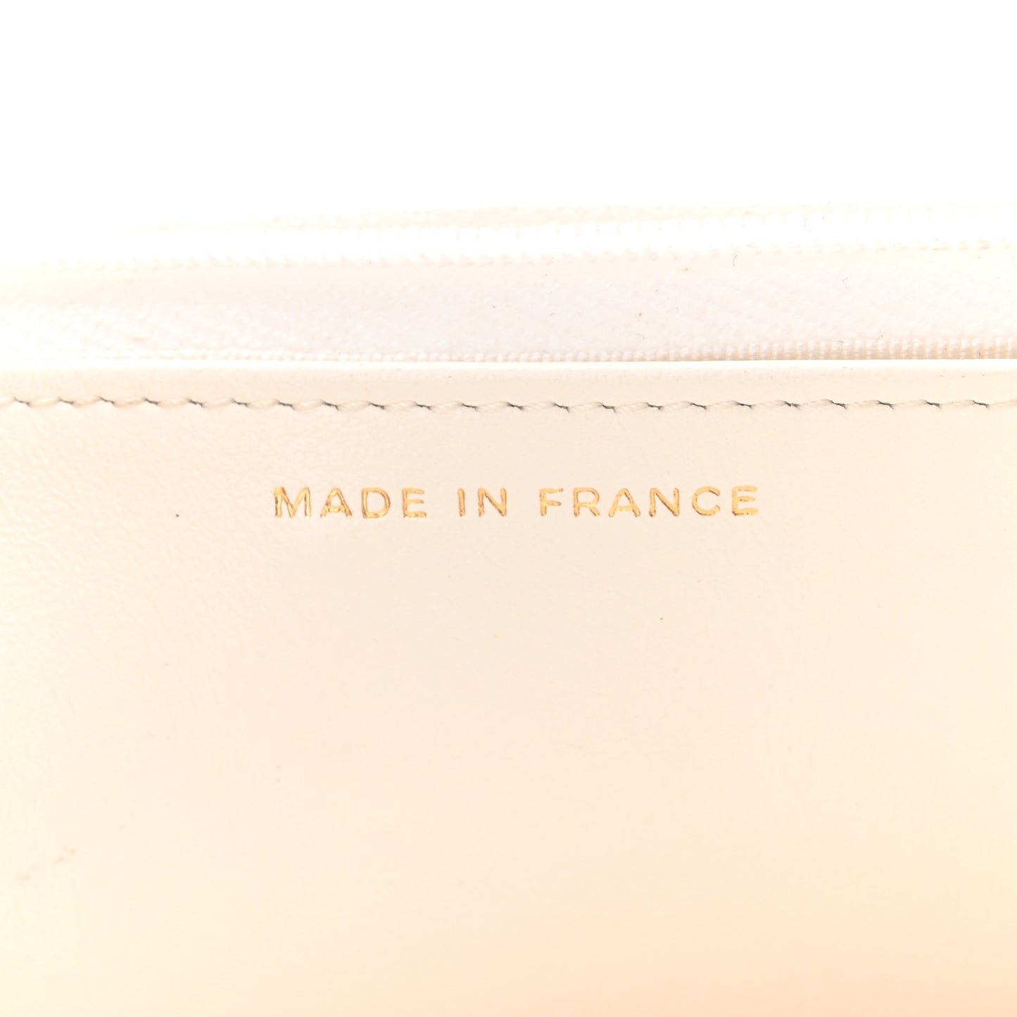 Caviar Quilted Wallet On Chain WOC White