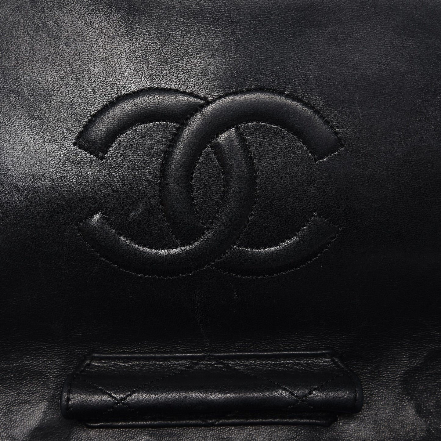 Lambskin Medium Single Flap Black