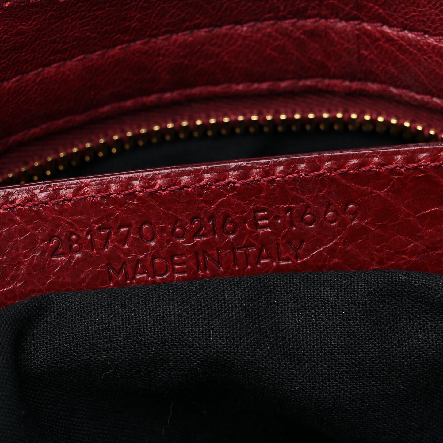 Agneau Giant 12 Gold Hardware City Rouge Cerise