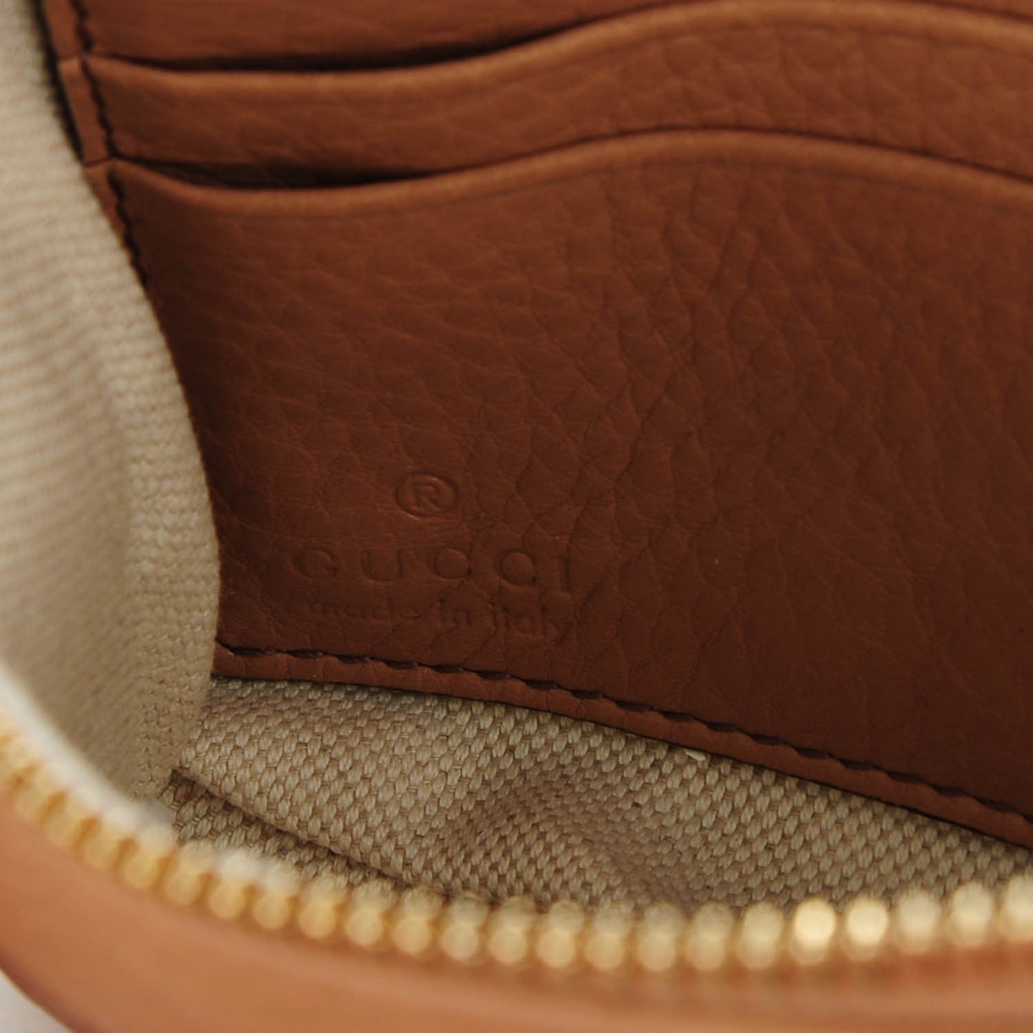 Gucci Pebbled Calfskin Soho Wristlet Camelia 6 of 7