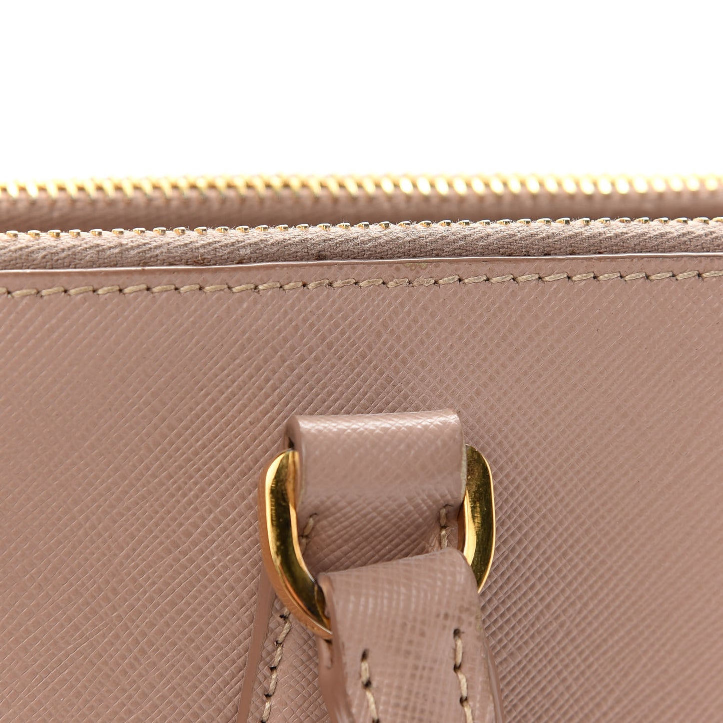 Saffiano Medium Galleria Double Zip Tote Cammeo