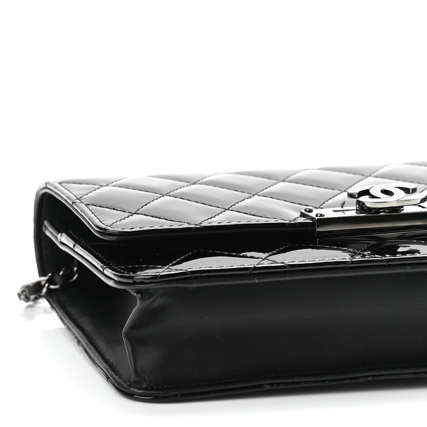 Patent Quilted Golden Class Wallet on Chain WOC Black
