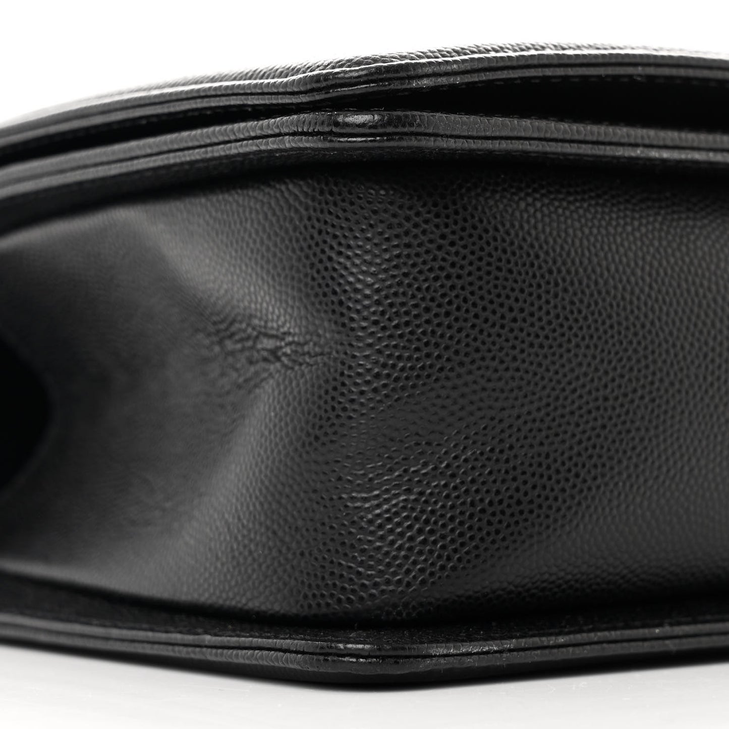 Caviar Quilted Medium Boy Flap Black