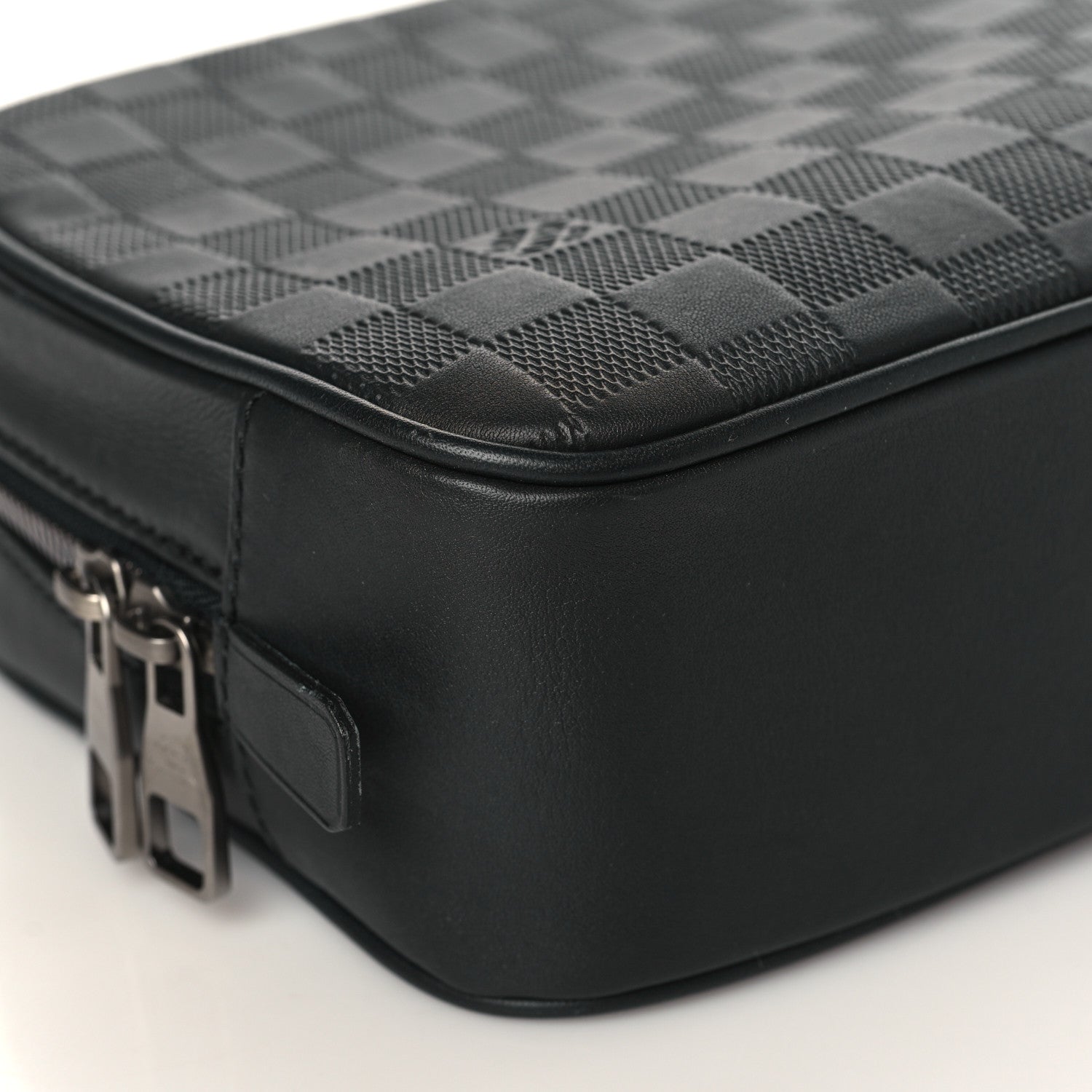 Louis Vuitton Damier Infini Toiletry Pouch Onyx 7 of 8
