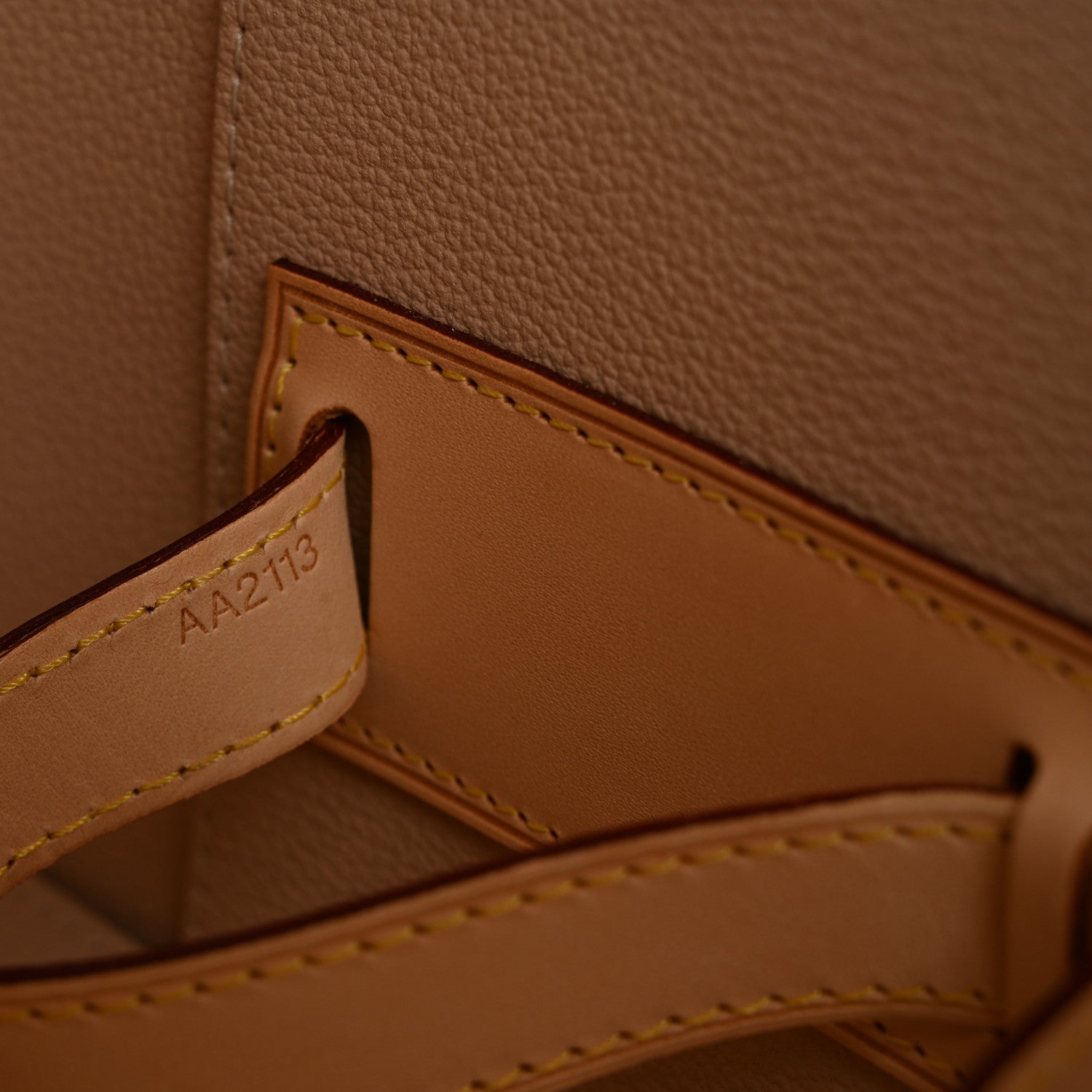 Louis Vuitton Monogram Nice Vanity 7 of 17