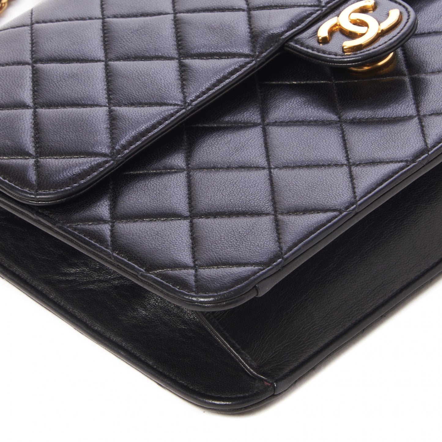 Lambskin Quilted Medium Single Flap Black
