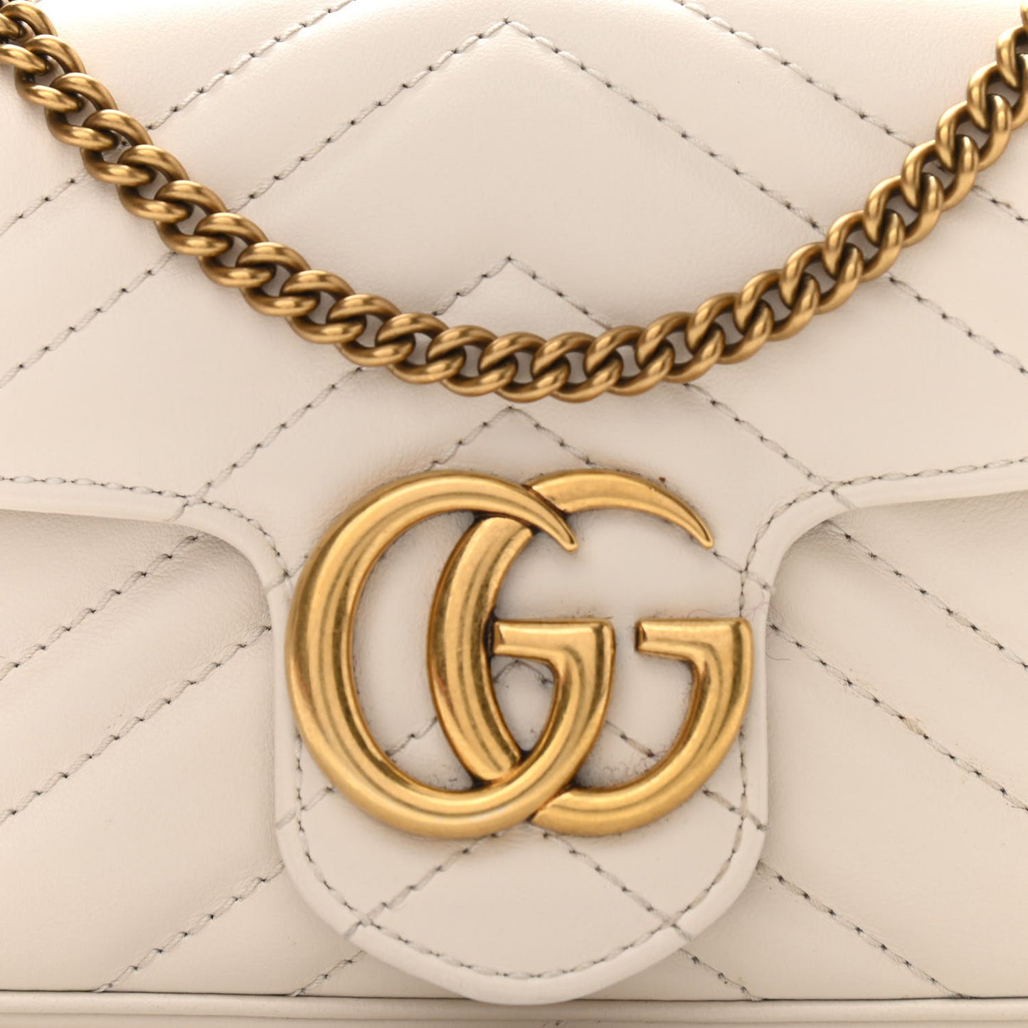 Calfskin Matelasse Super Mini GG Marmont Shoulder Bag White