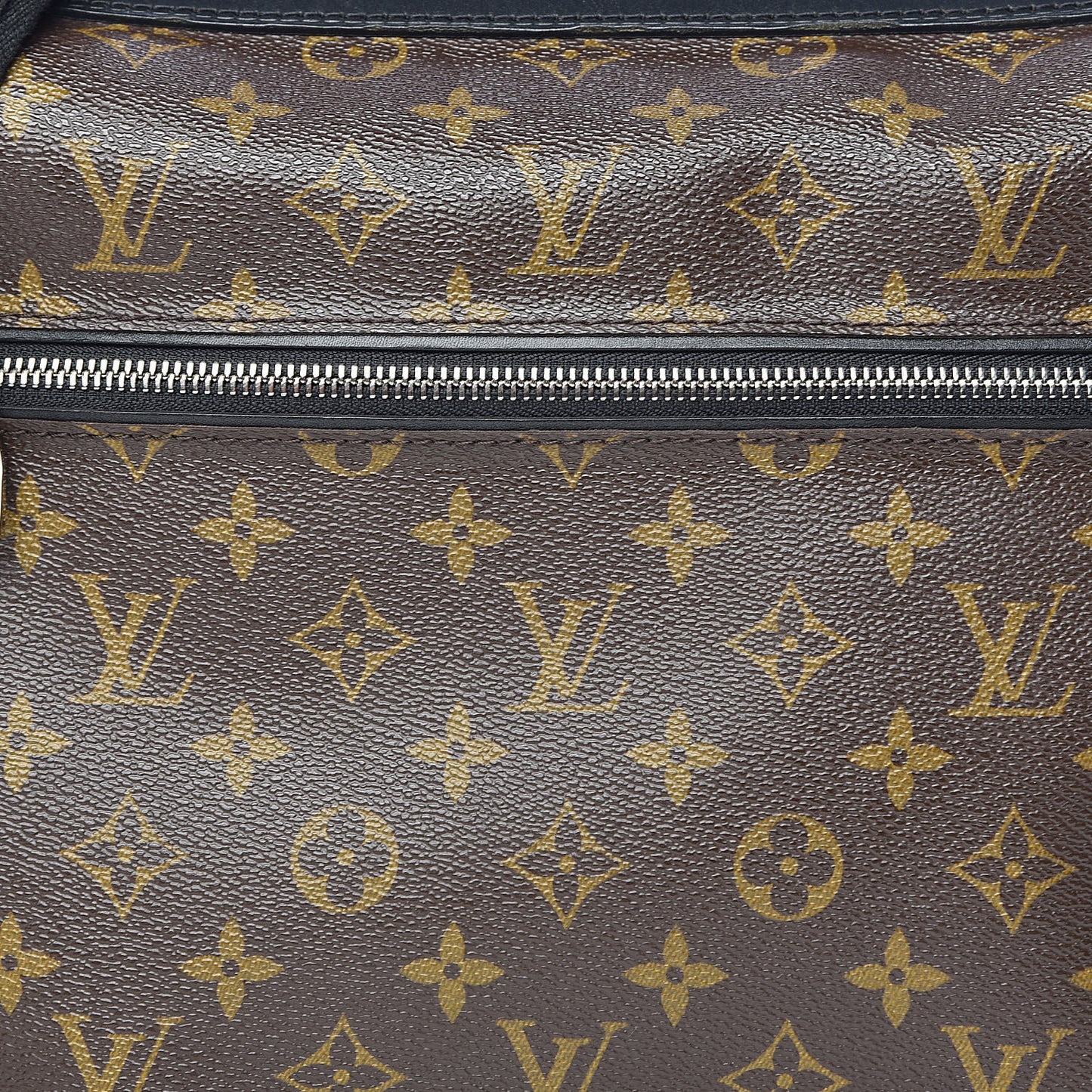 Monogram Macassar Torres Messenger
