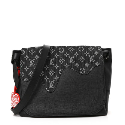 Louis Vuitton X NIGO Taurillon Monogram Denim Drip Besace Tokyo Black 1 of 8