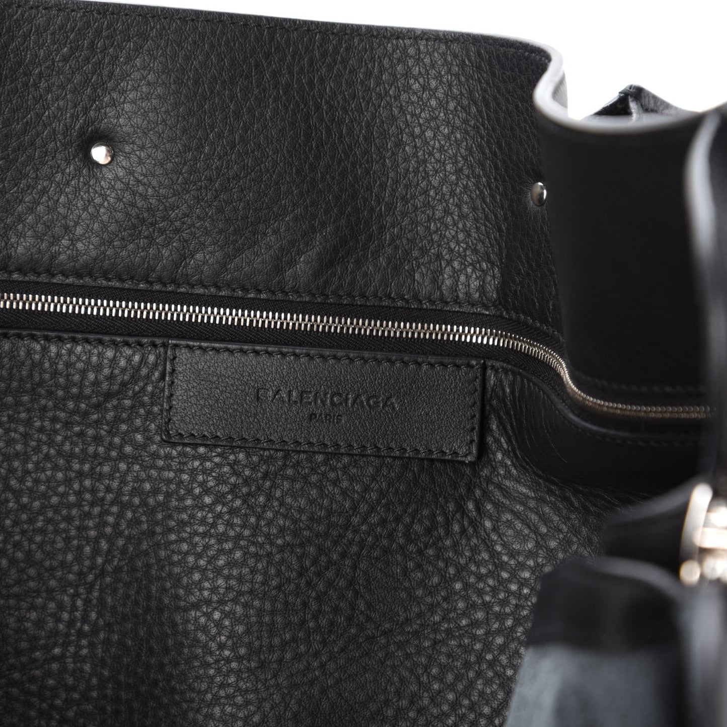 Supple Calfskin Papier A4 Zip Around Tote Black