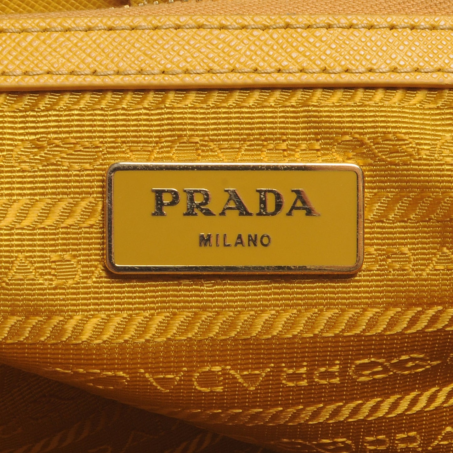 Saffiano Lux Medium Tote Mimosa