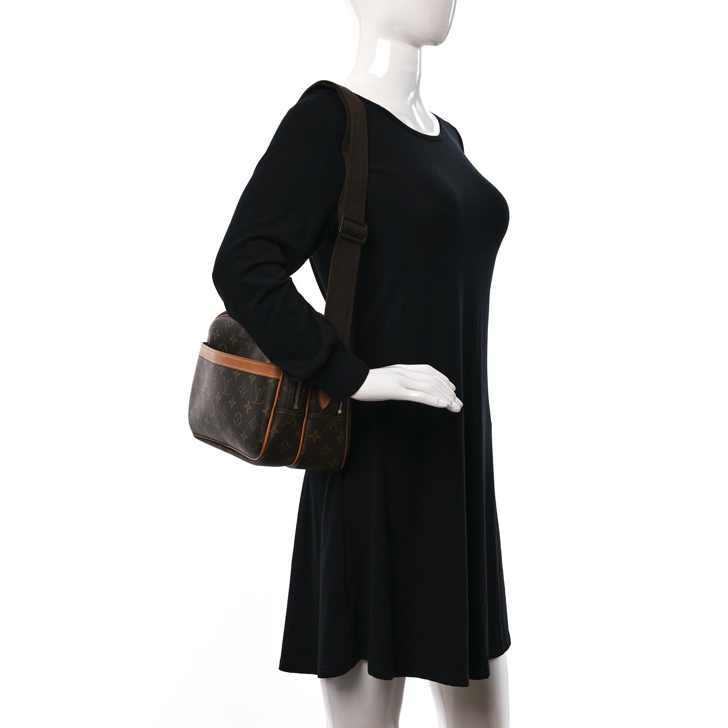 Monogram Reporter PM
