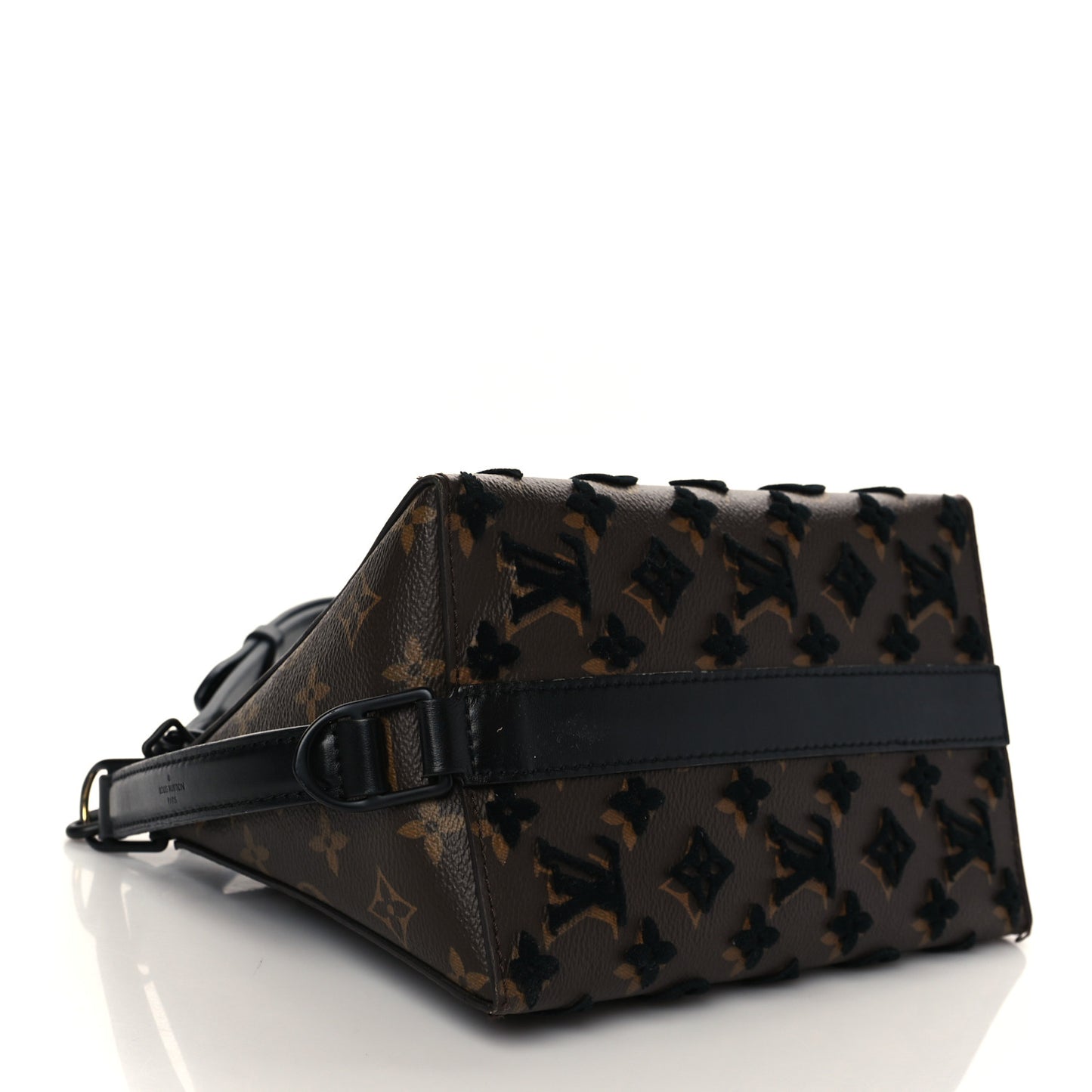 Monogram Tuffetage Triangle Messenger Black