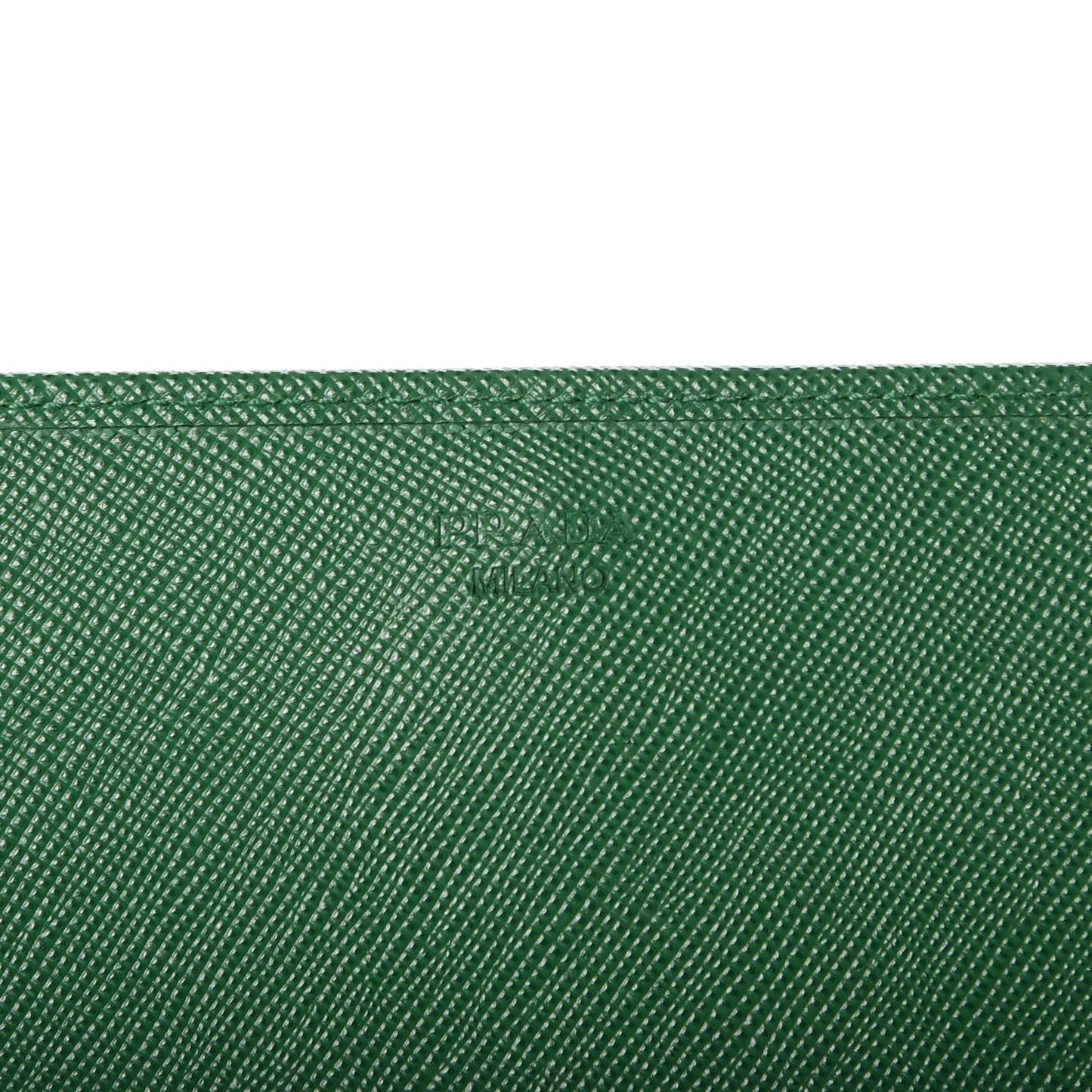 Saffiano Metal Oro Chain Wallet Verde